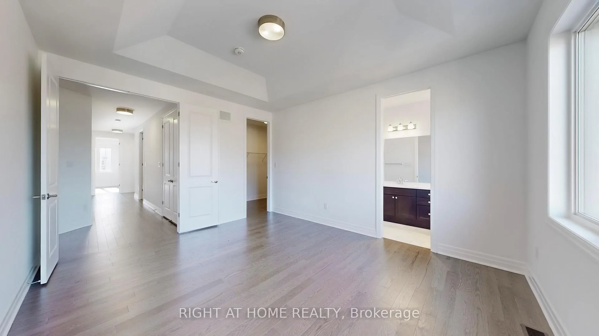 Photo 8 of 6 wisla Avenue, Markham, Victoria Square — HOMEH