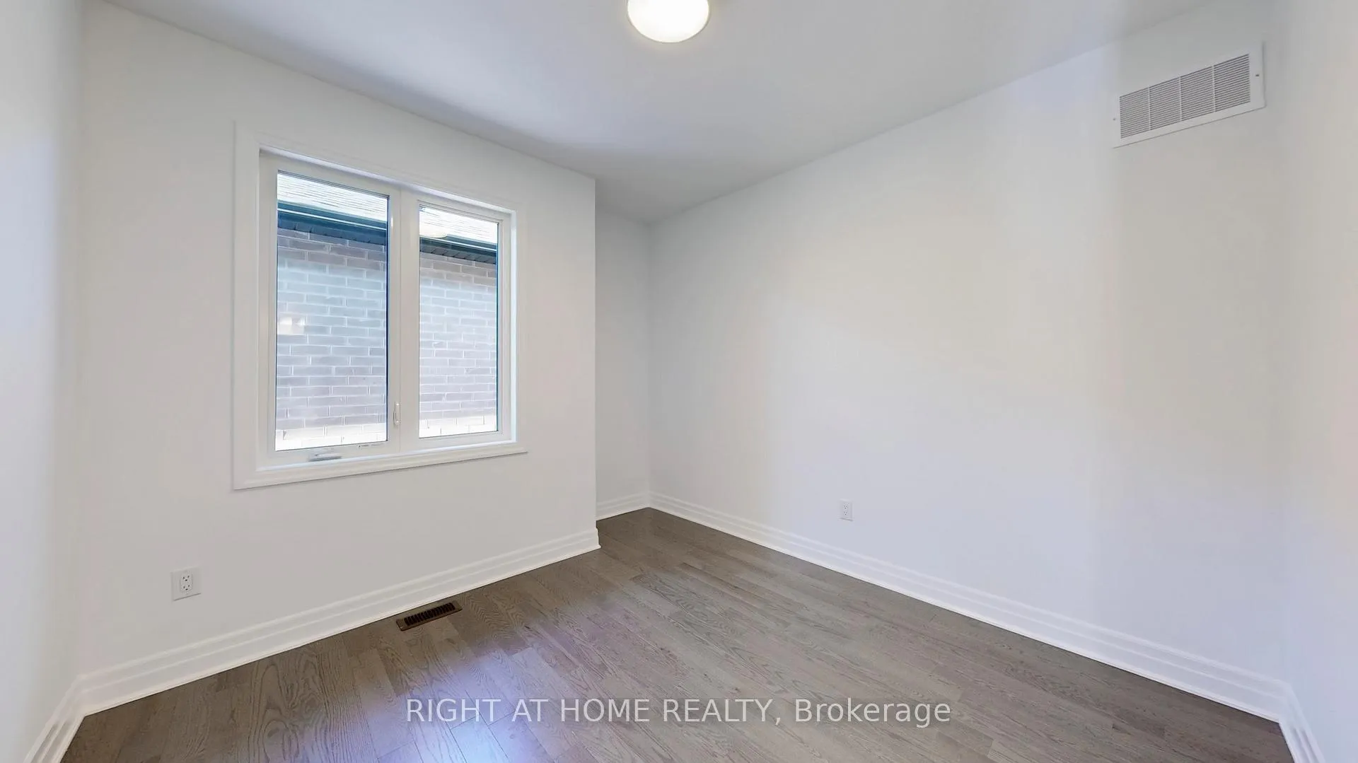 Photo 13 of 6 wisla Avenue, Markham, Victoria Square — HOMEH