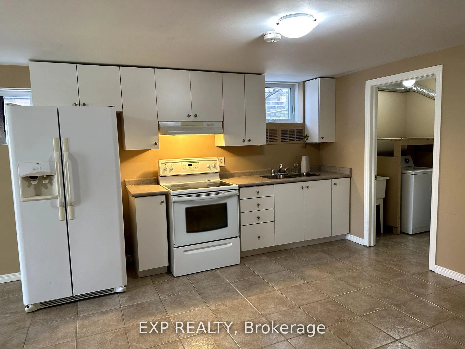 Photo 8 of Unit Basement, 91 Sun King Crescent, Barrie, Innis-Shore — HOMEH