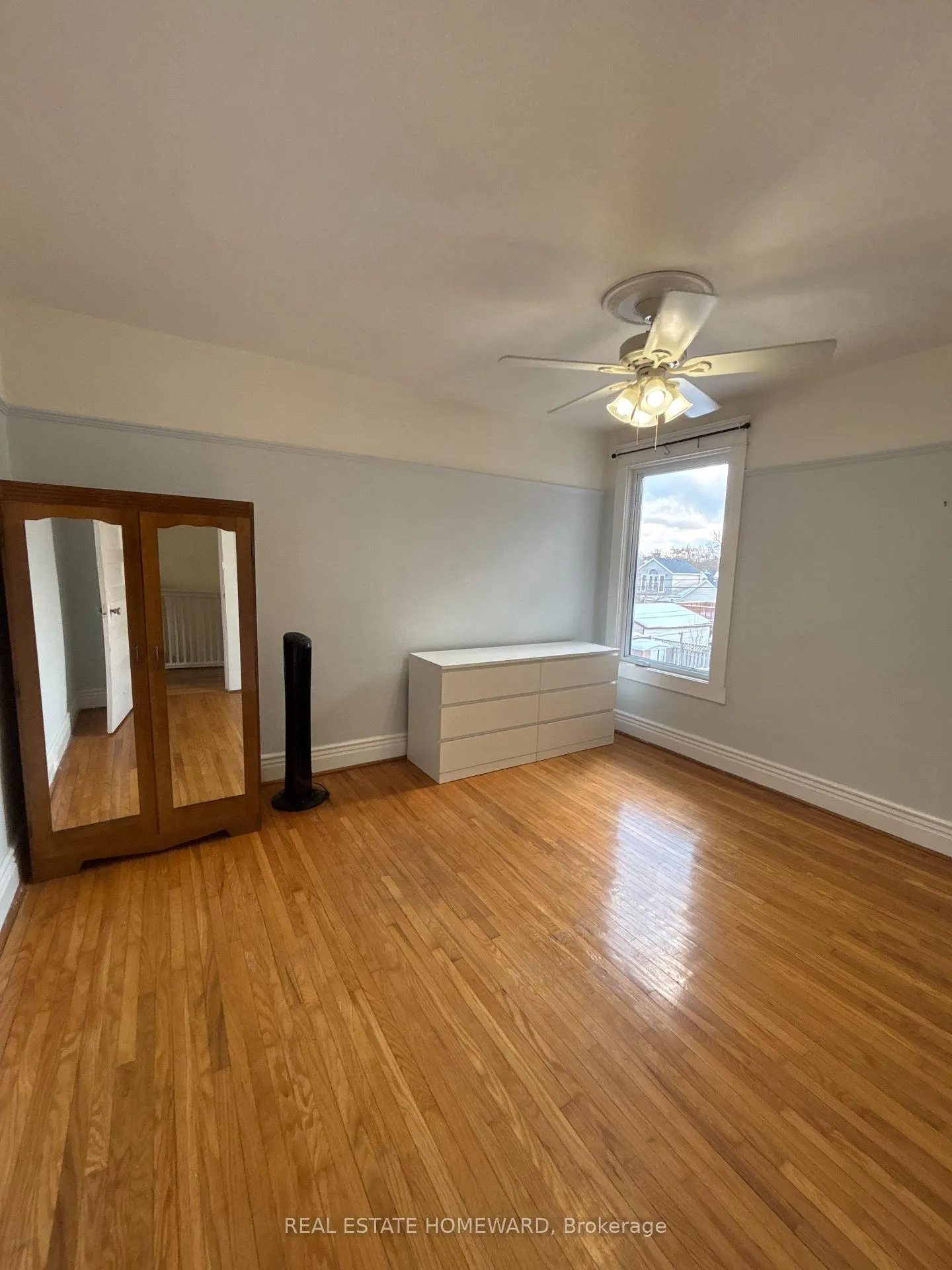 Photo 8 of Unit 2nd Floor, 75 Dunkirk Road, Toronto, Danforth Village-East York — HOMEH