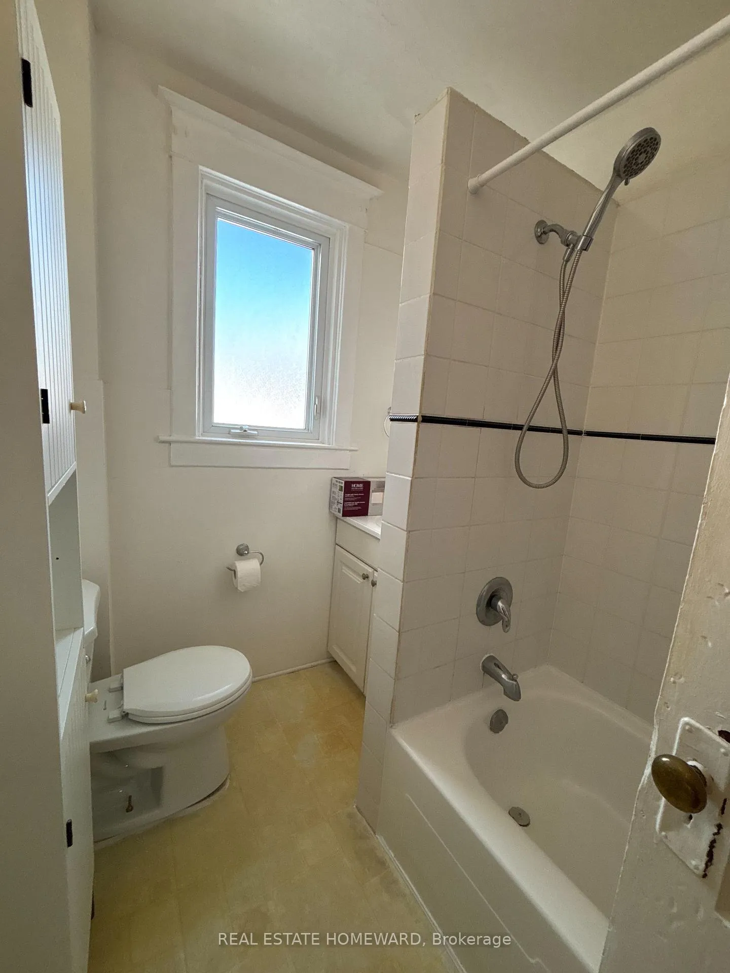 Photo 15 of Unit 2nd Floor, 75 Dunkirk Road, Toronto, Danforth Village-East York — HOMEH