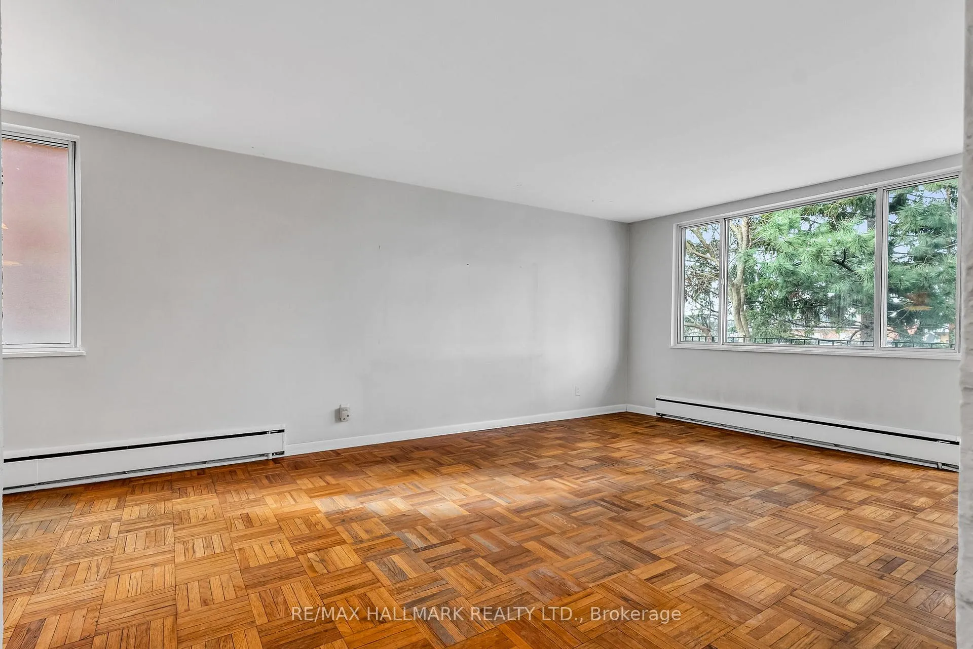 Photo 14 of Unit 7, 18 Kenrae Road, Toronto, Leaside — HOMEH