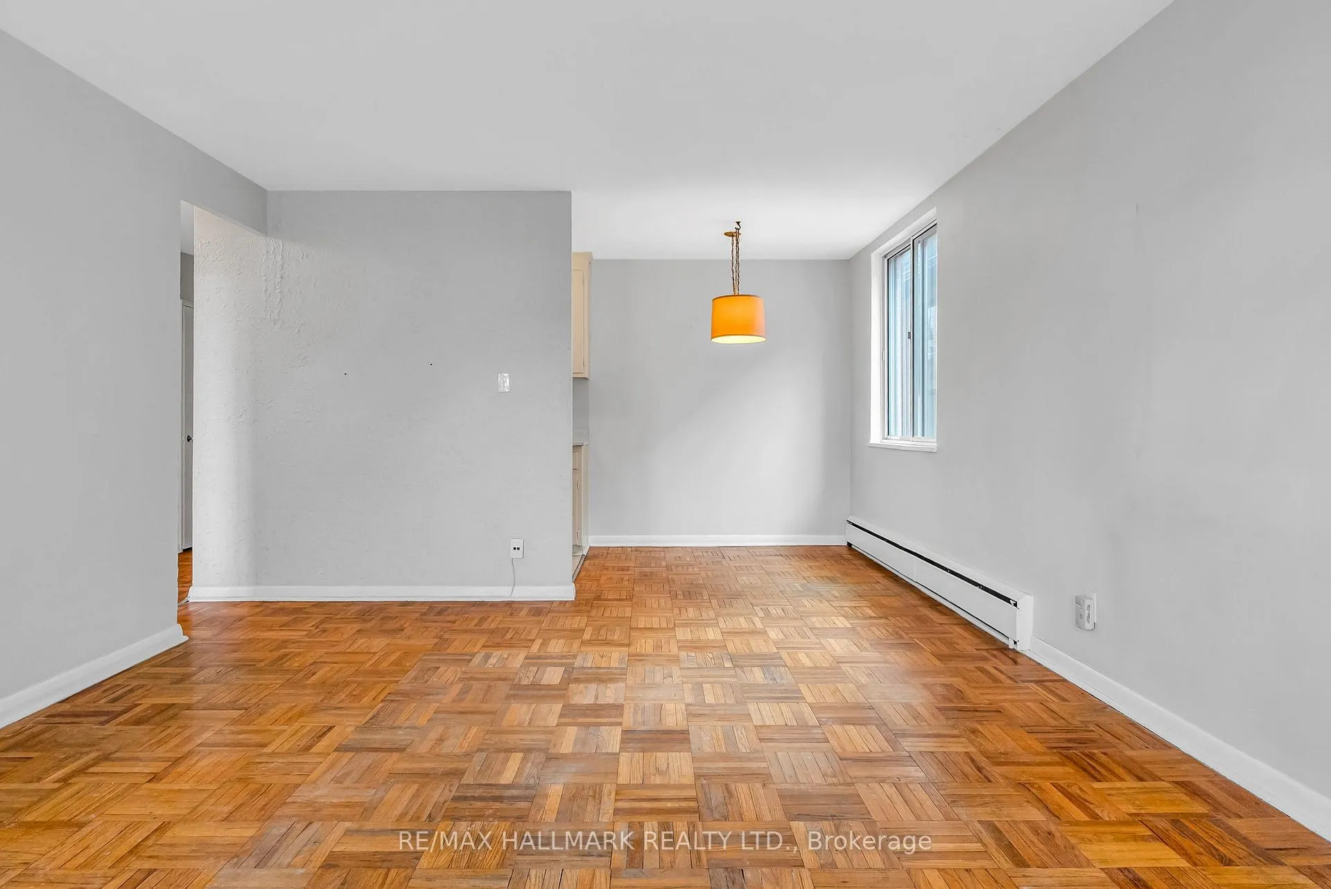 Photo 17 of Unit 7, 18 Kenrae Road, Toronto, Leaside — HOMEH