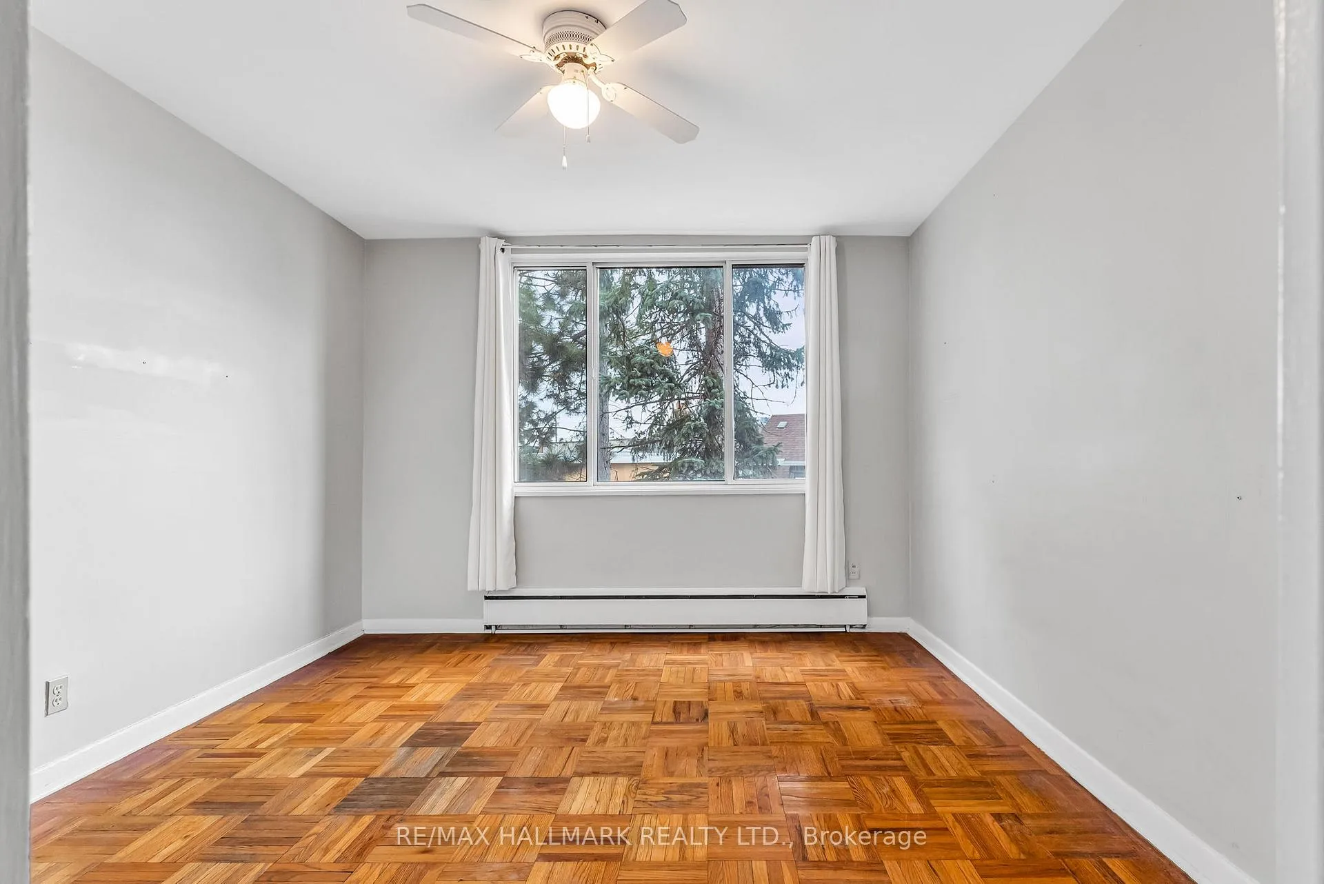 Photo 19 of Unit 7, 18 Kenrae Road, Toronto, Leaside — HOMEH