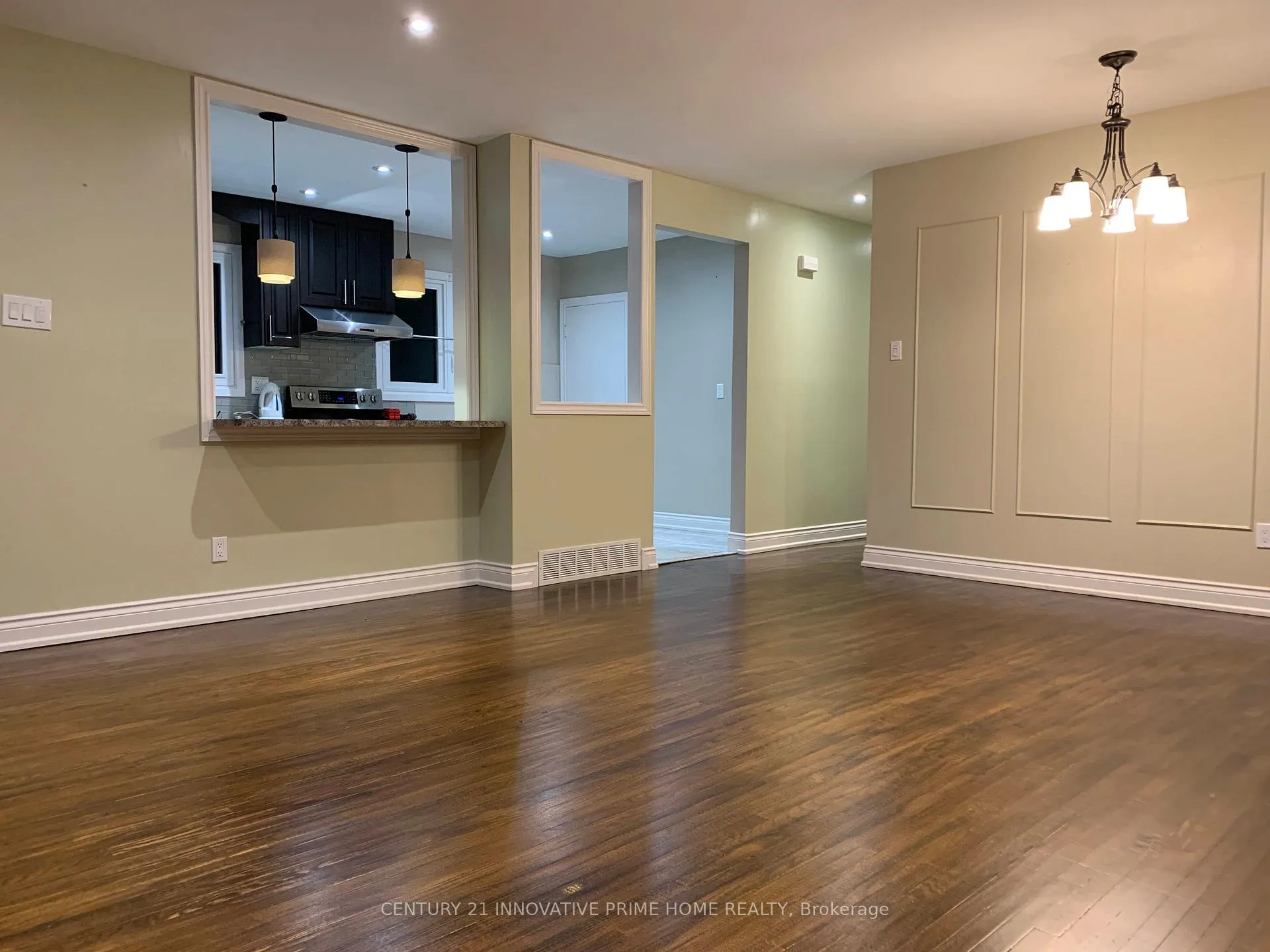 Photo 5 of 58 Clements Road E, Ajax, South East — HOMEH