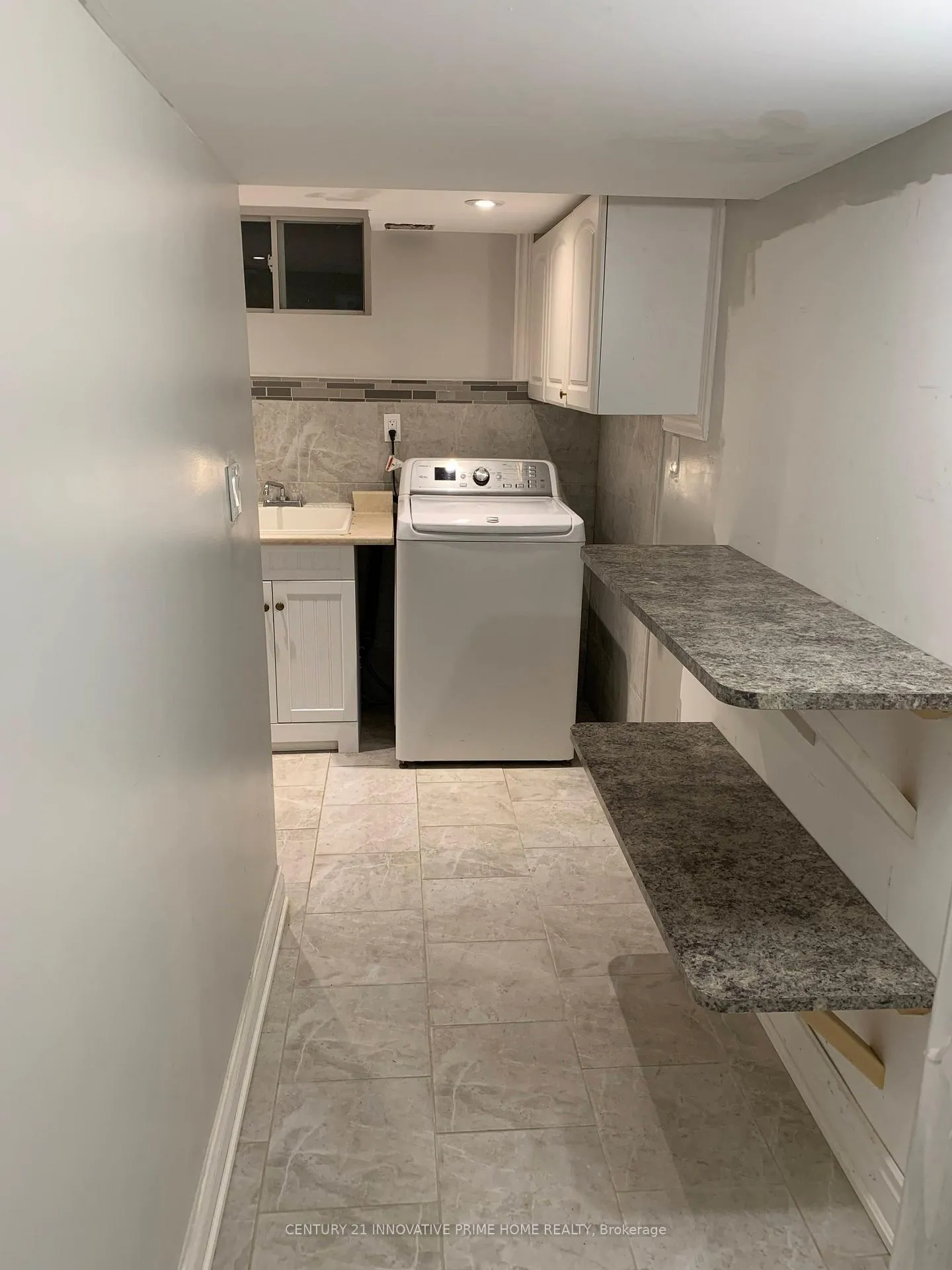 Photo 14 of 58 Clements Road E, Ajax, South East — HOMEH