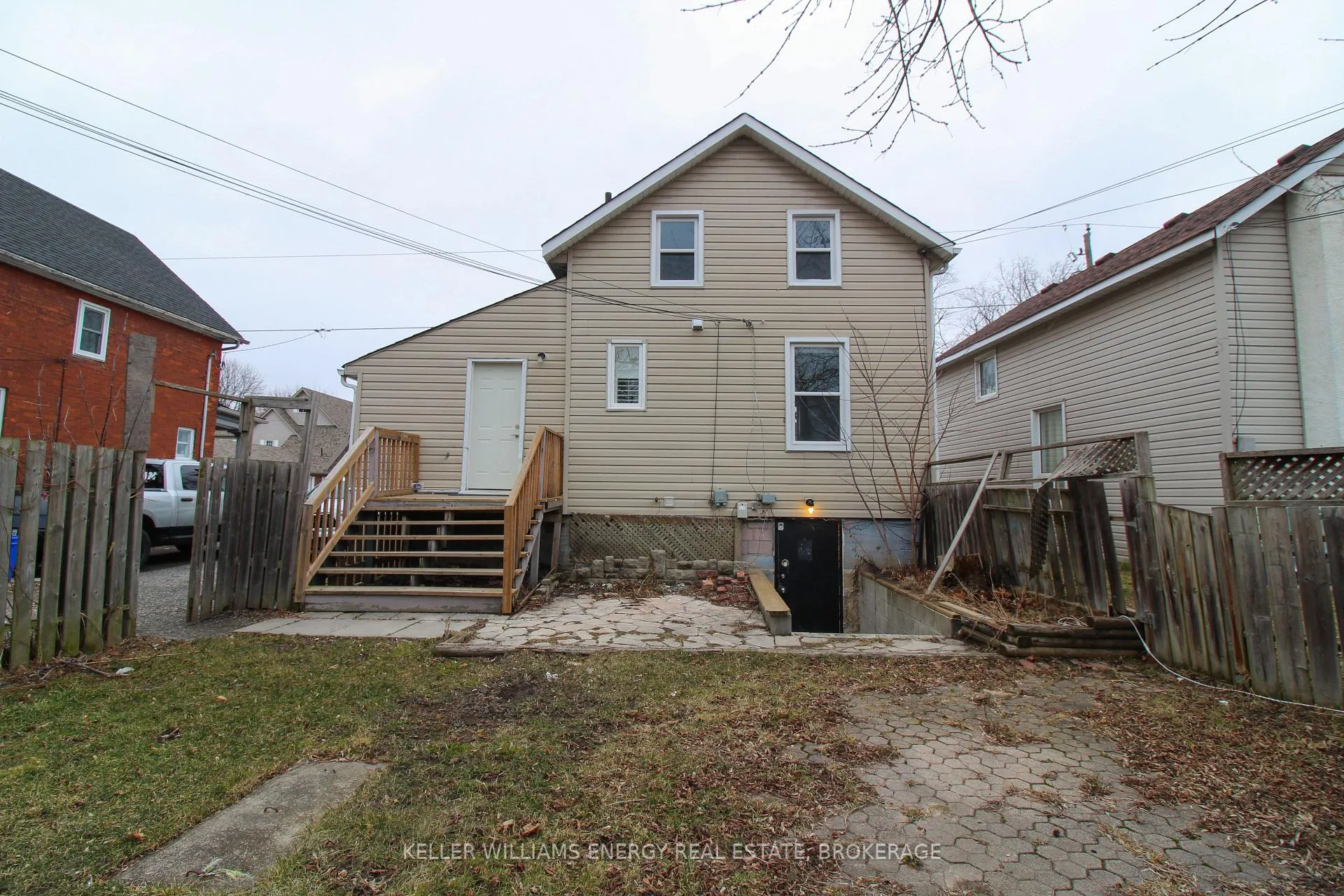 Photo 19 of 75 Colborne Street W, Oshawa, O'Neill — HOMEH