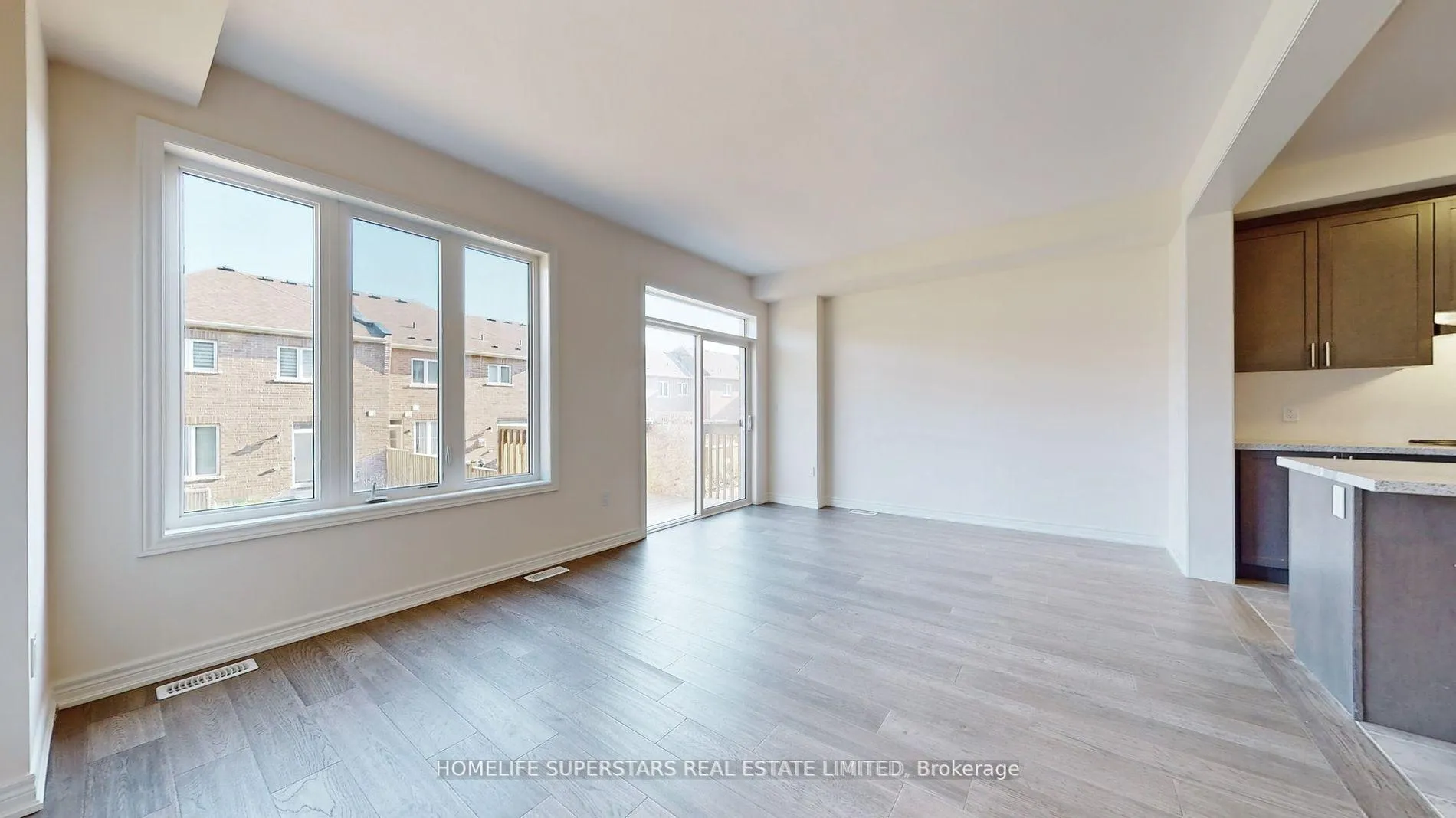 Photo 5 of 1065 Garner Road E, Hamilton, Ancaster — HOMEH