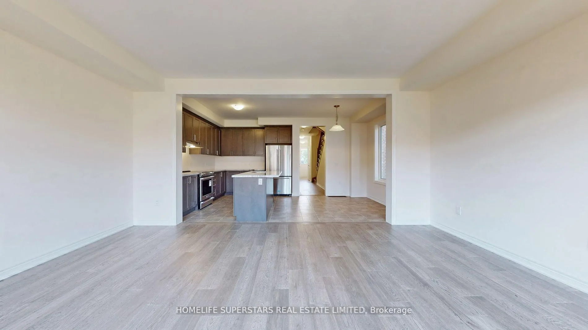 Photo 7 of 1065 Garner Road E, Hamilton, Ancaster — HOMEH