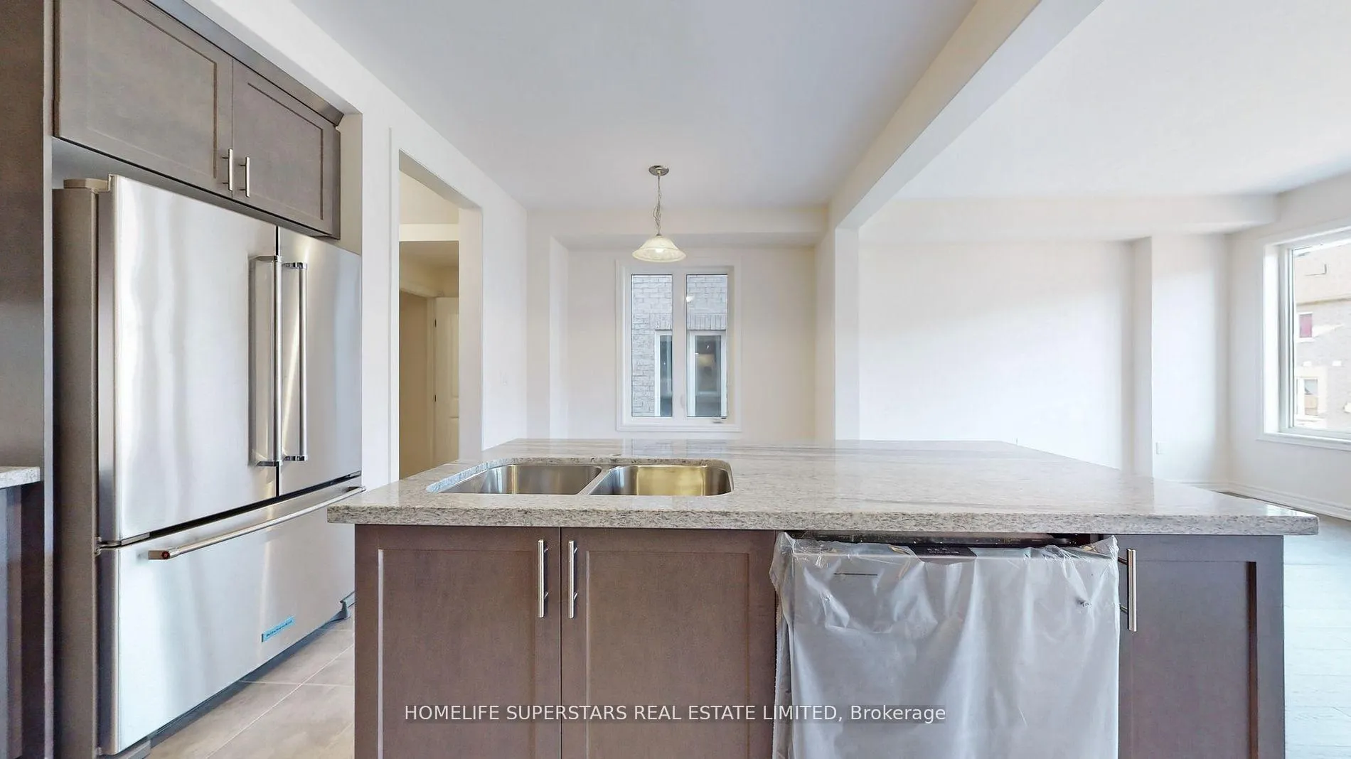 Photo 9 of 1065 Garner Road E, Hamilton, Ancaster — HOMEH