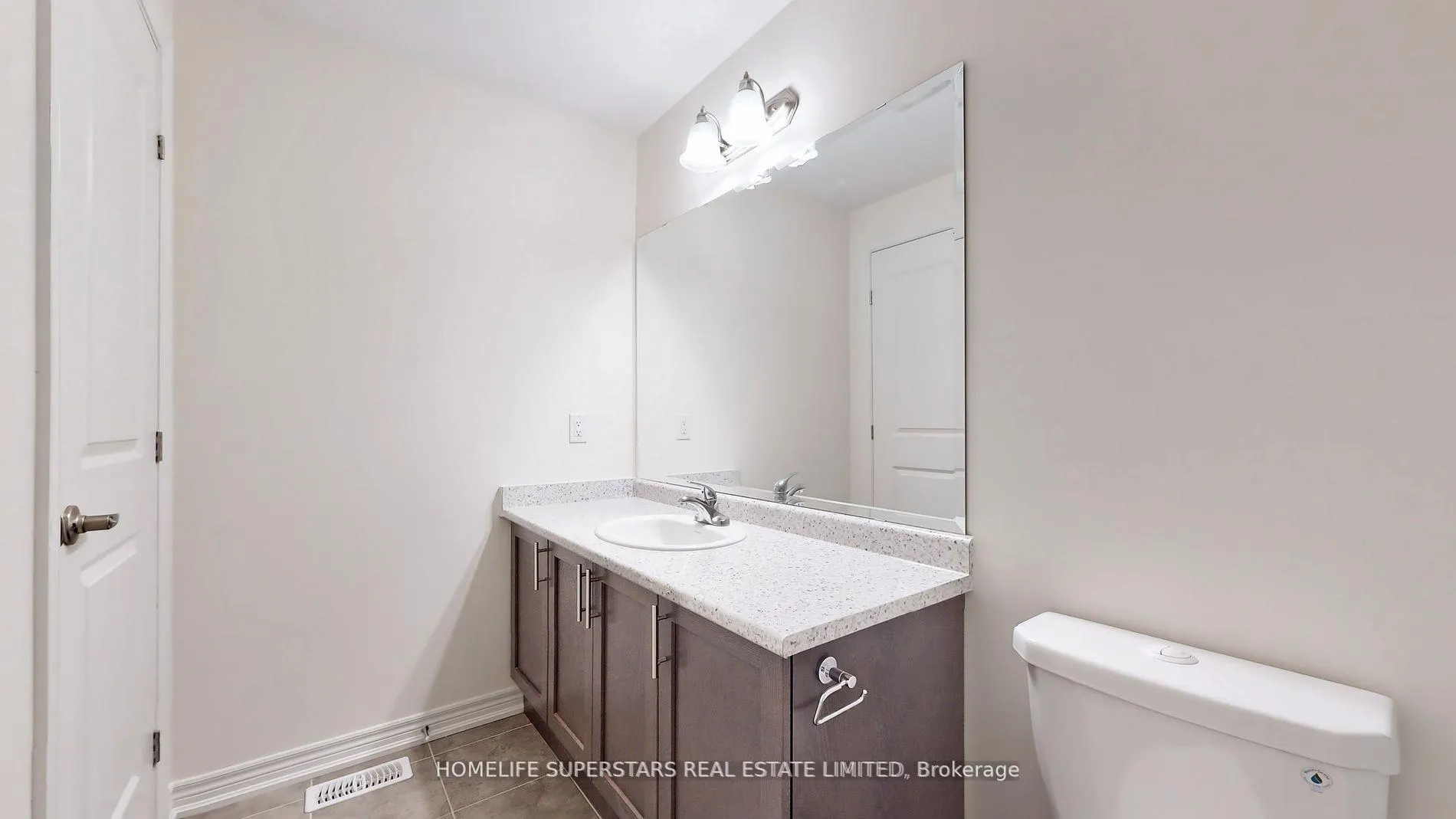 Photo 29 of 1065 Garner Road E, Hamilton, Ancaster — HOMEH