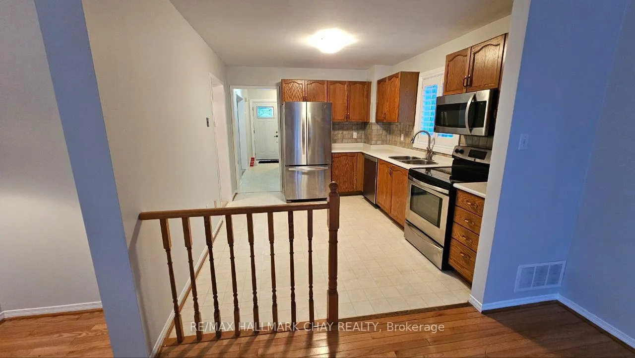Photo 14 of 54 Ward Drive, Barrie, Painswick North — HOMEH
