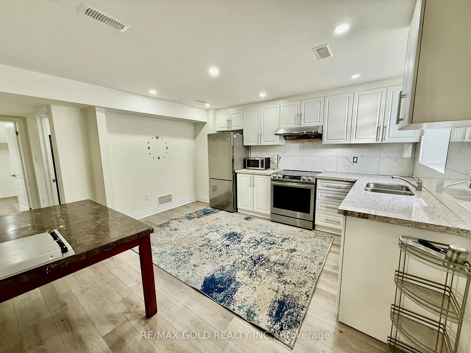 Photo 2 of 14 Divers Road, Brampton, Northwest Brampton — HOMEH