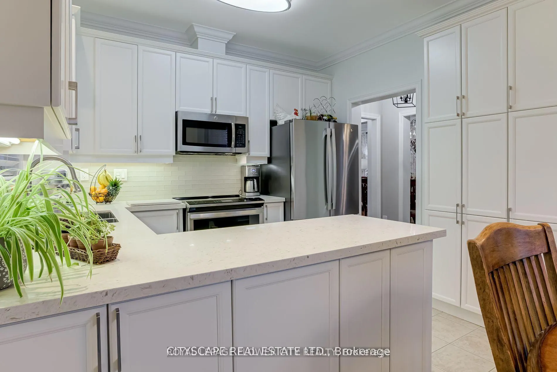 Photo 6 of 24 Spicebush Terrace, Brampton, Credit Valley — HOMEH