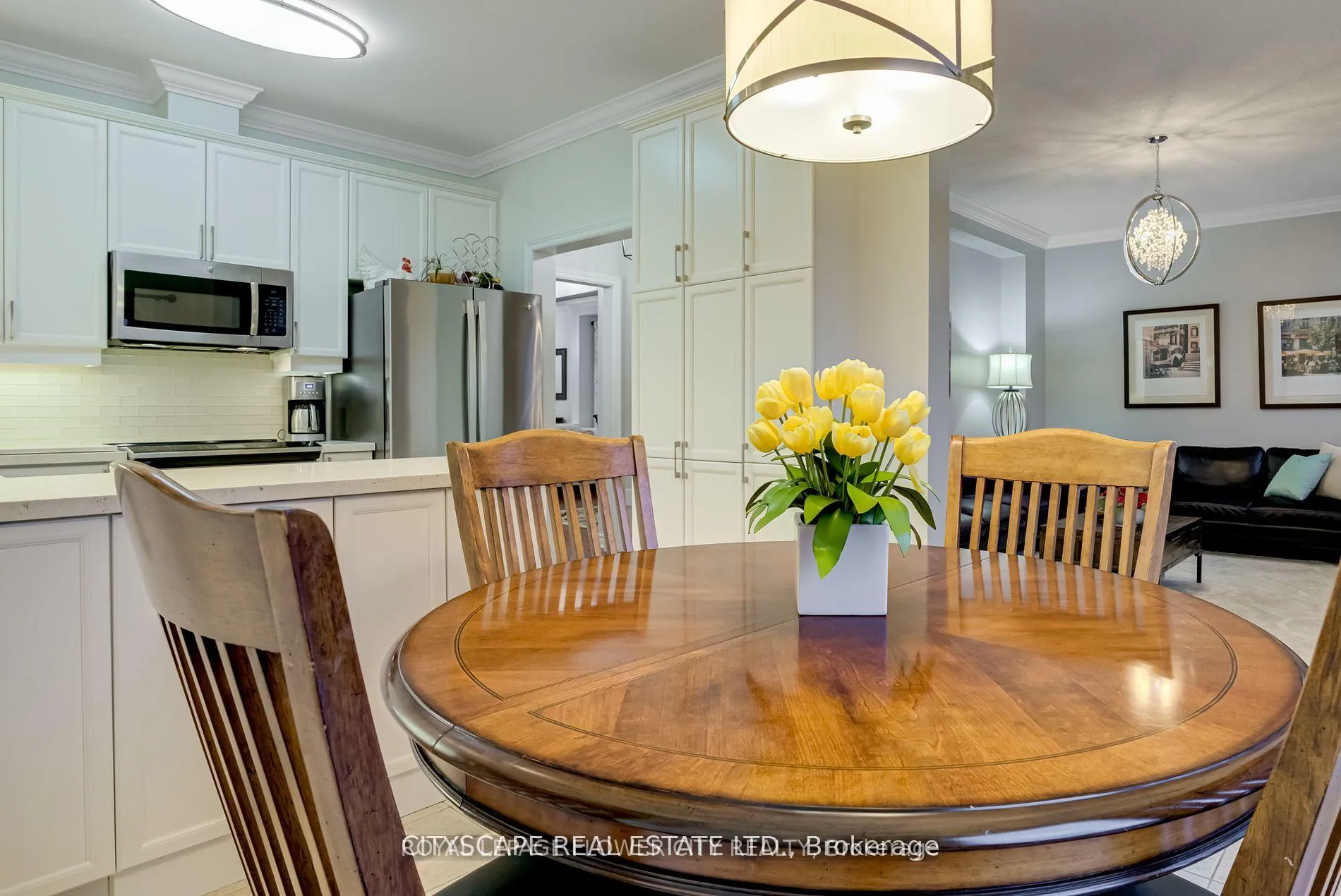 Photo 11 of 24 Spicebush Terrace, Brampton, Credit Valley — HOMEH