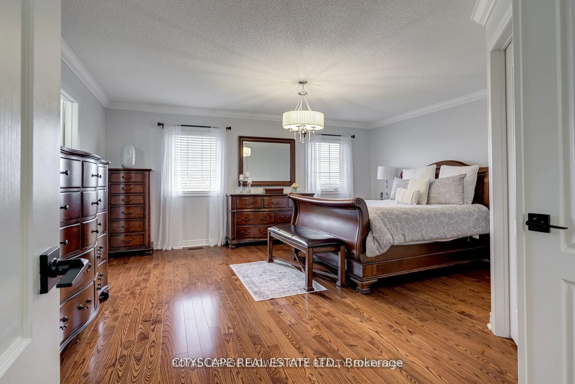 Photo 15 of 24 Spicebush Terrace, Brampton, Credit Valley — HOMEH