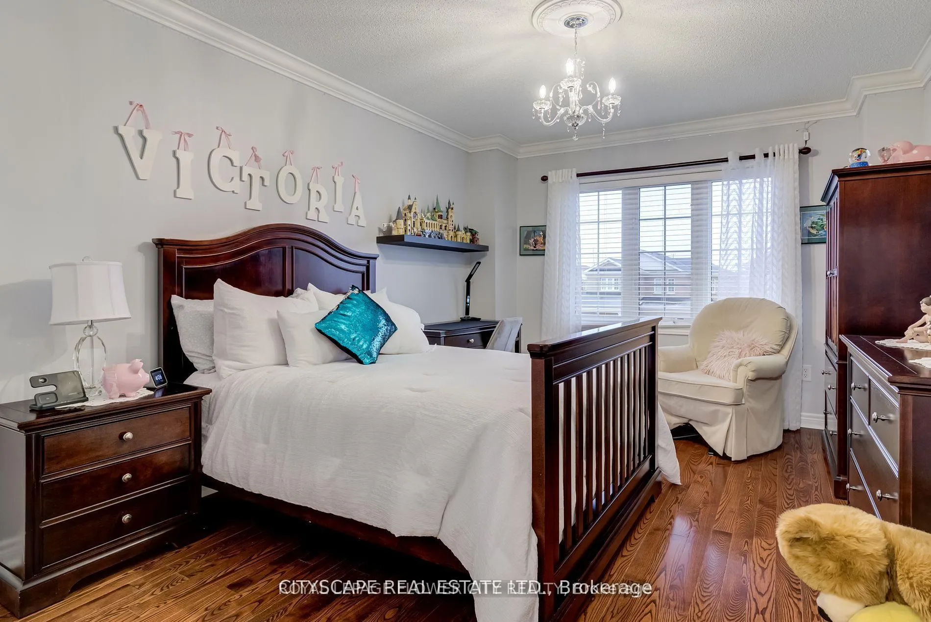 Photo 21 of 24 Spicebush Terrace, Brampton, Credit Valley — HOMEH