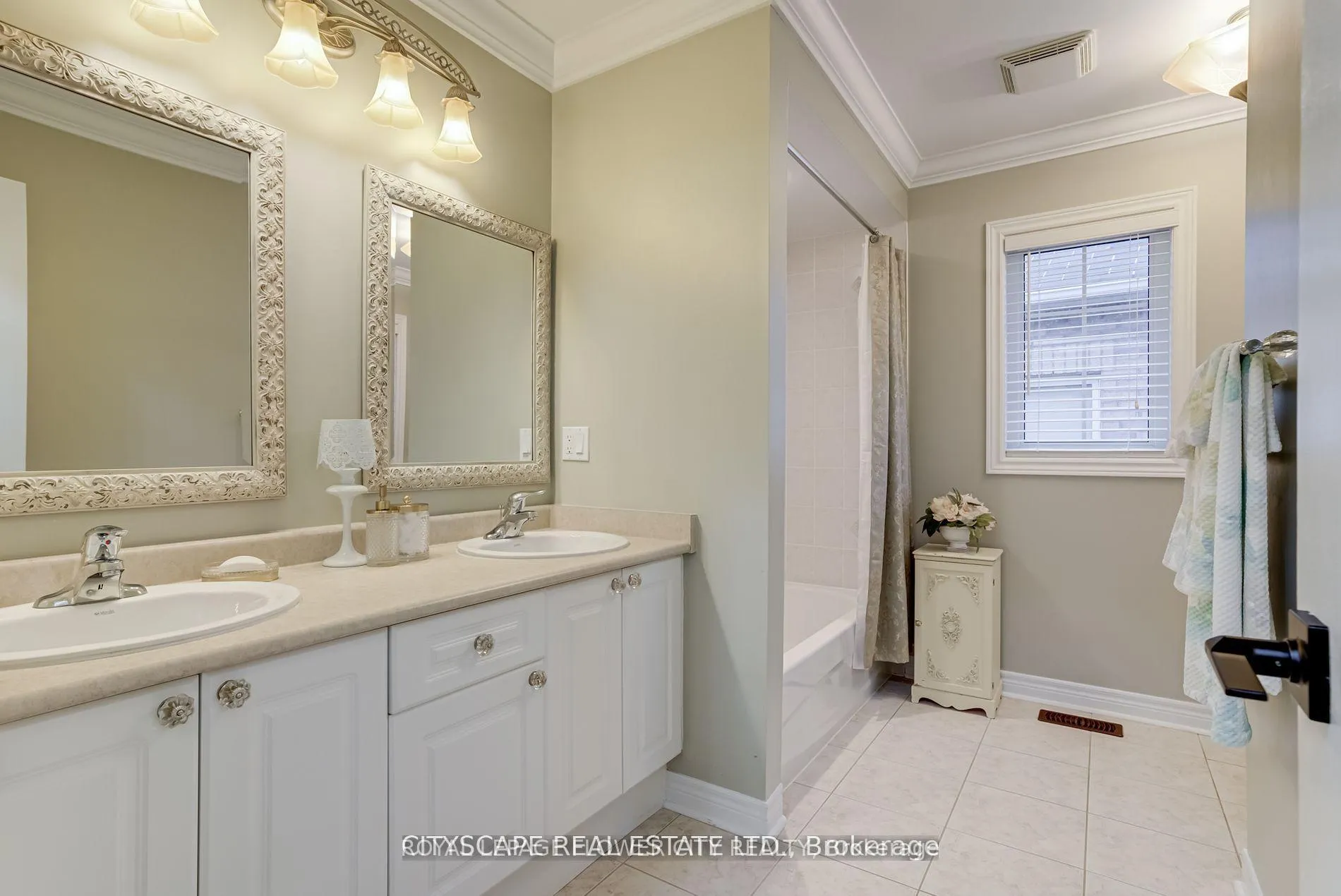 Photo 24 of 24 Spicebush Terrace, Brampton, Credit Valley — HOMEH