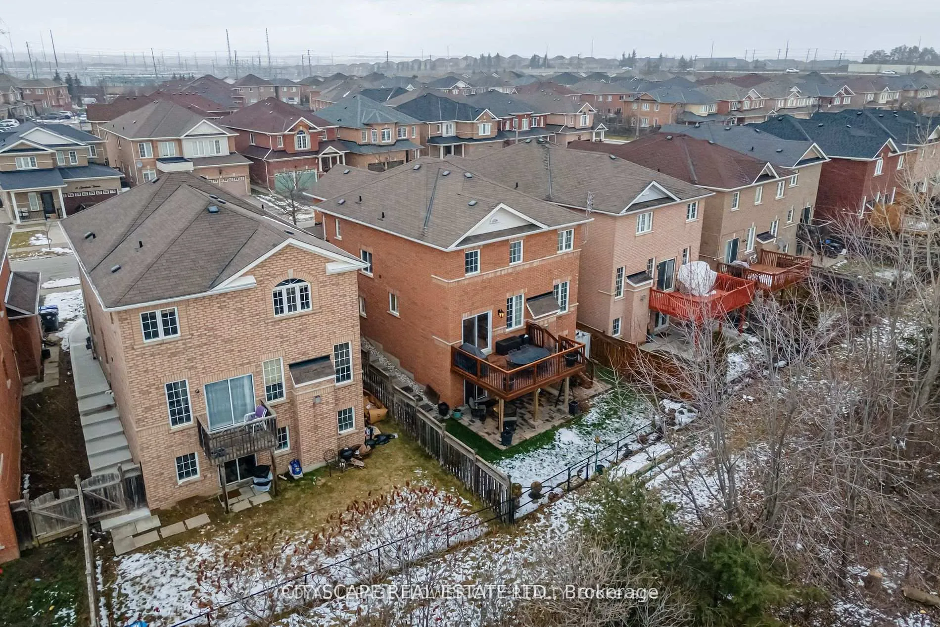 Photo 35 of 24 Spicebush Terrace, Brampton, Credit Valley — HOMEH