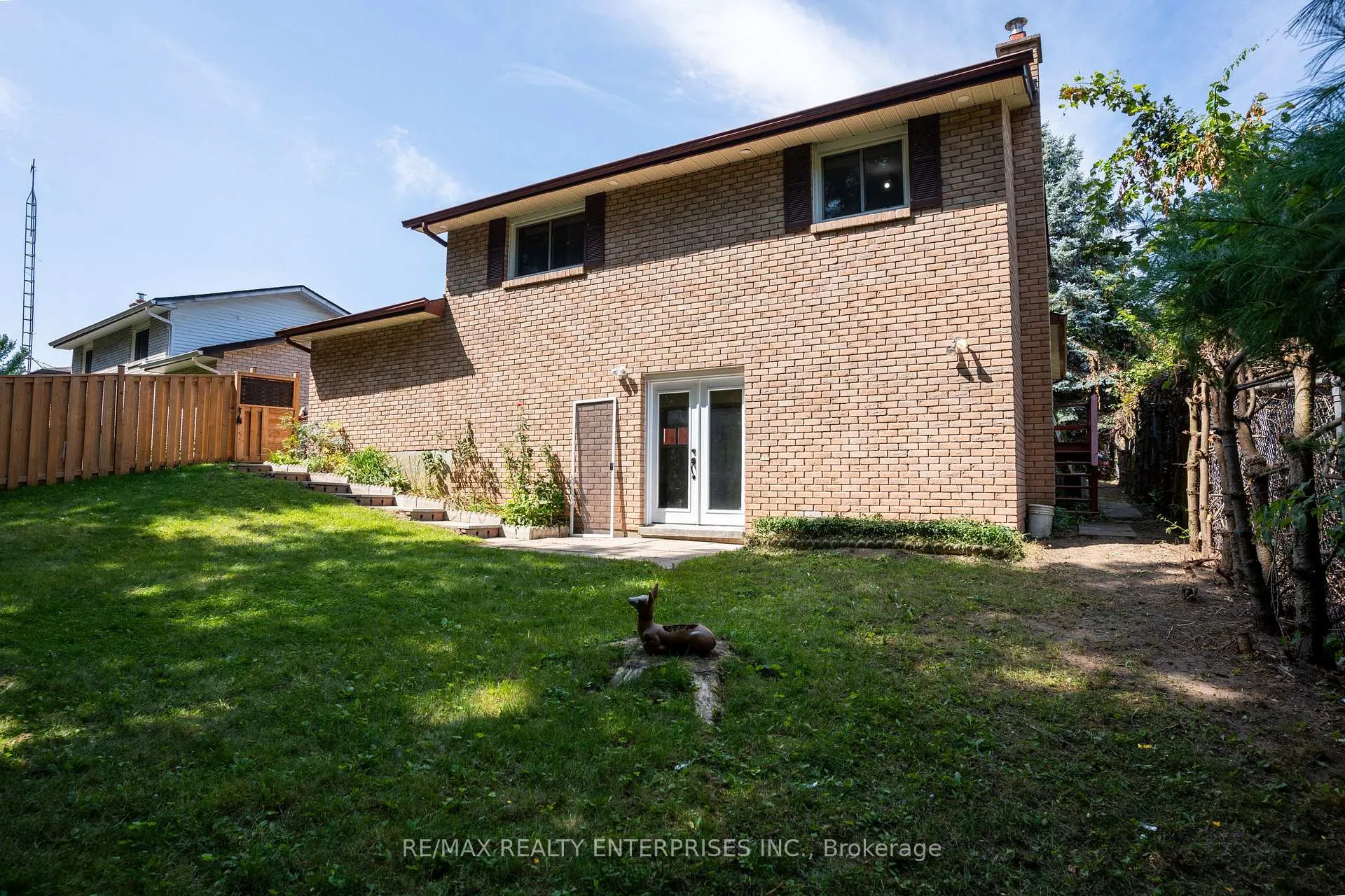 Photo 11 of 27 Austen Lane, Barrie, Letitia Heights — HOMEH