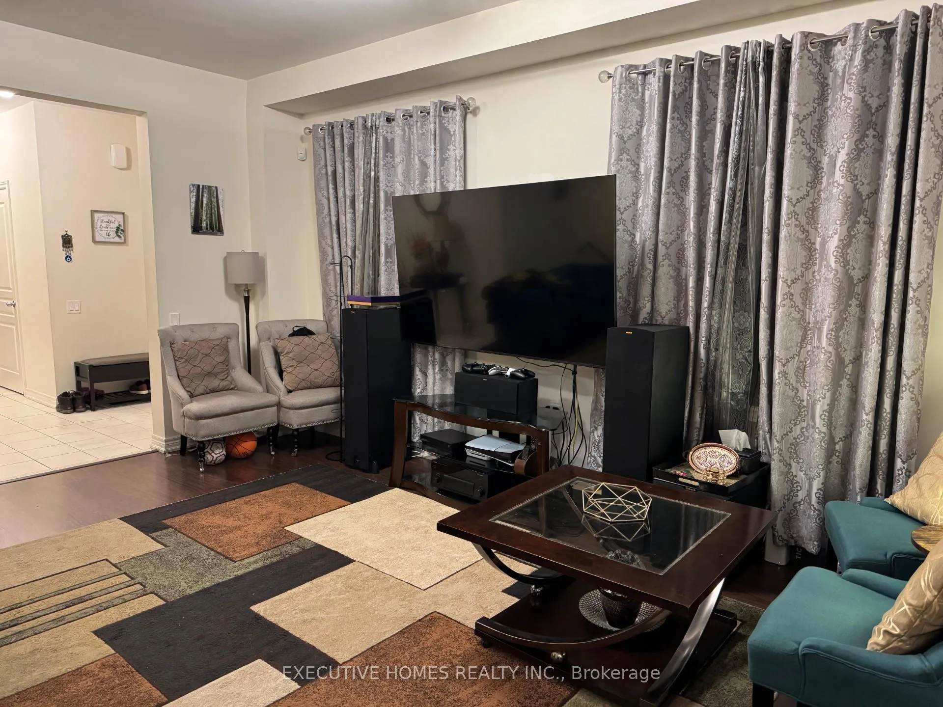 Photo 15 of 1 Blackberry Valley Crescent, Caledon, Rural Caledon — HOMEH