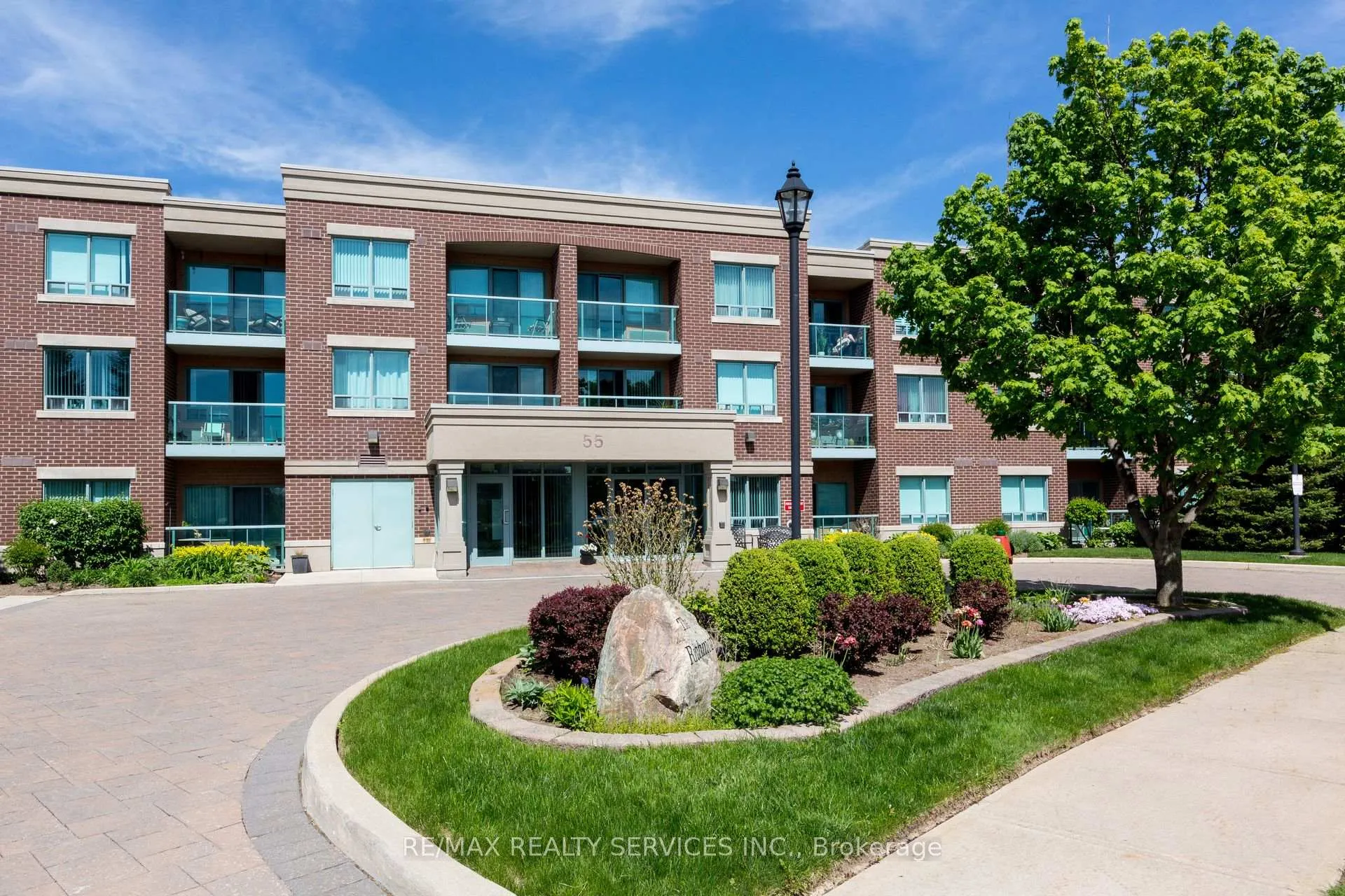Front of Unit 213, 55 Via Rosedale