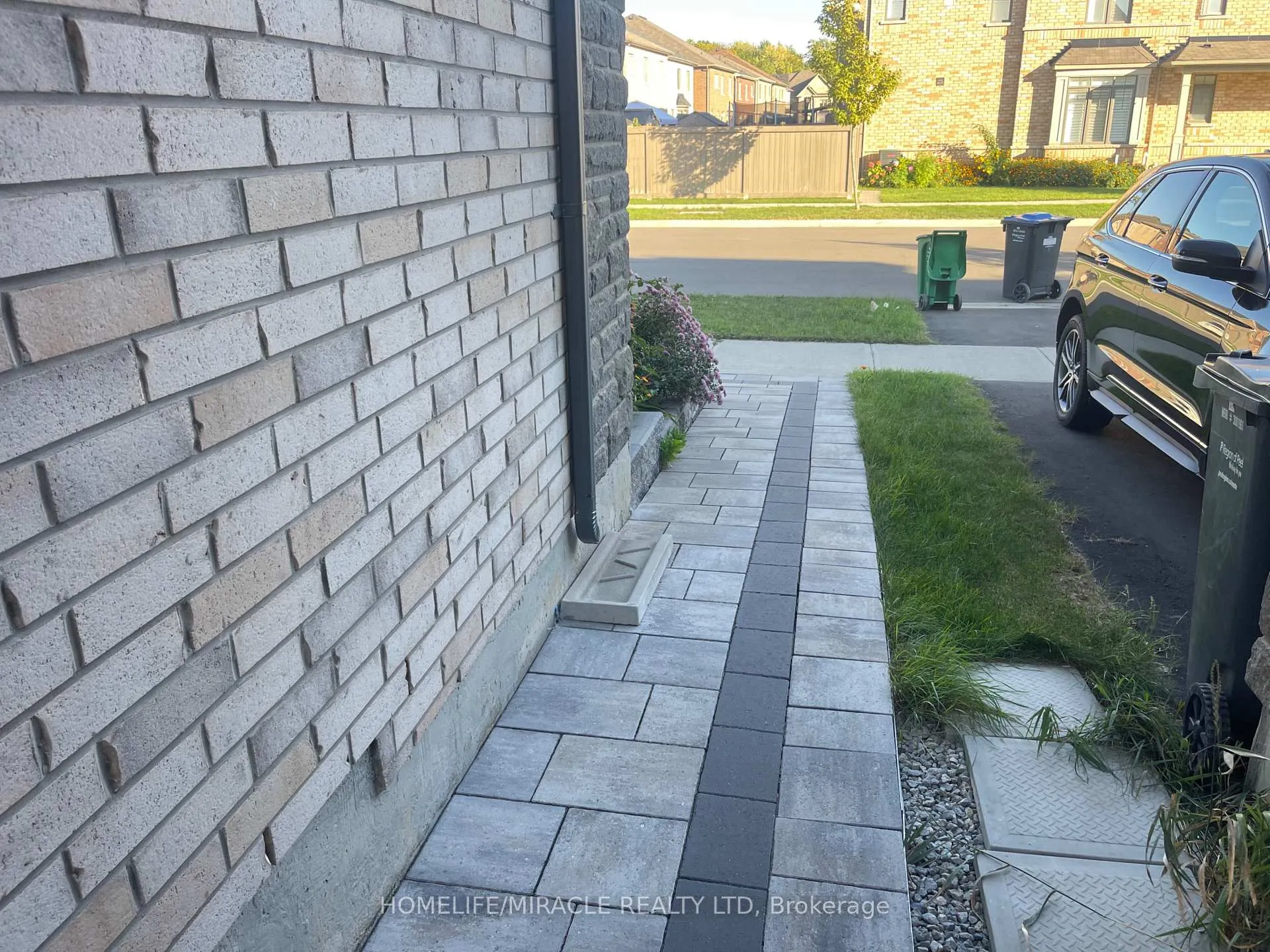 Photo 3 of Unit Basement, 67 Cobriza Crescent, Brampton, Northwest Brampton — HOMEH