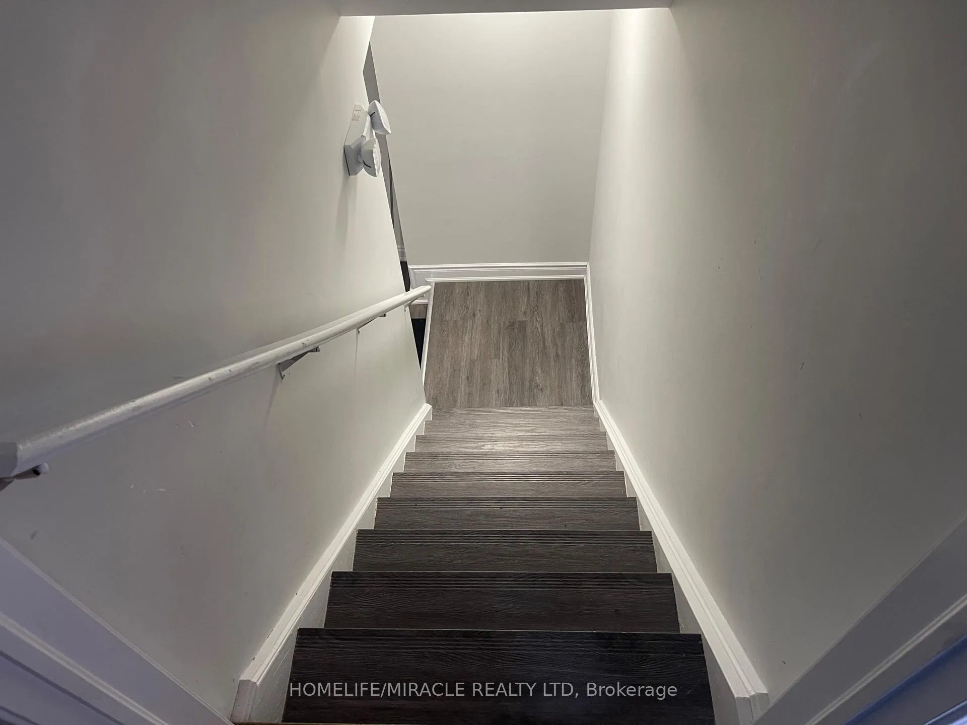 Photo 5 of Unit Basement, 67 Cobriza Crescent, Brampton, Northwest Brampton — HOMEH