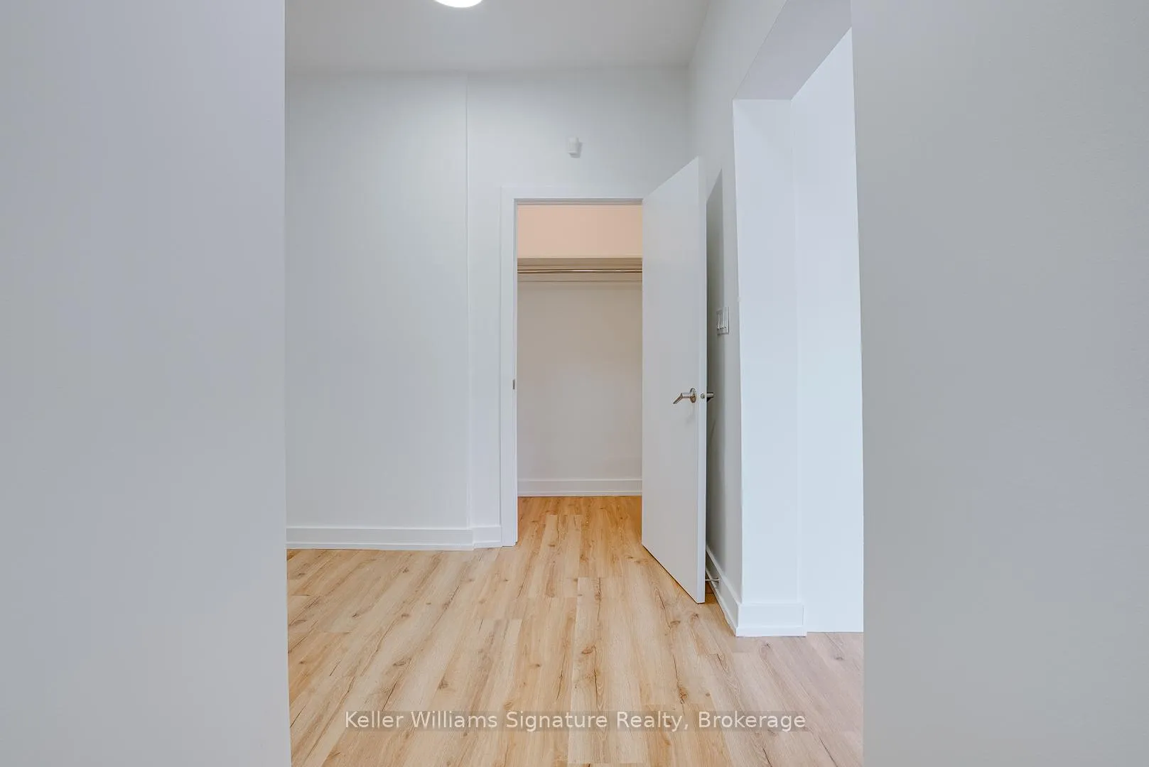 Photo 2 of Unit 6, 200 King Street, St. Catharines, Downtown — HOMEH