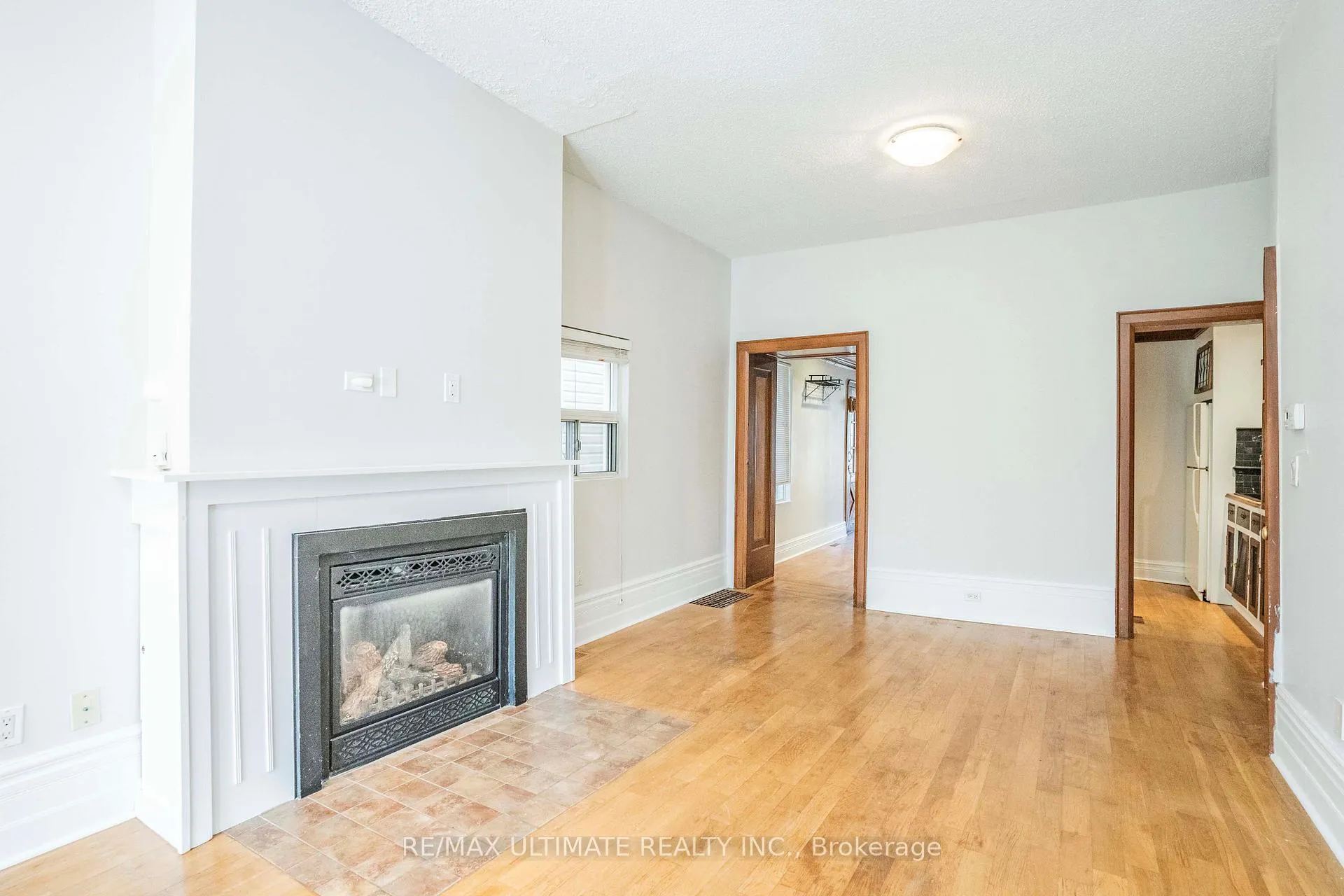 Photo 5 of 122 Harcourt Avenue, Toronto, Blake-Jones — HOMEH