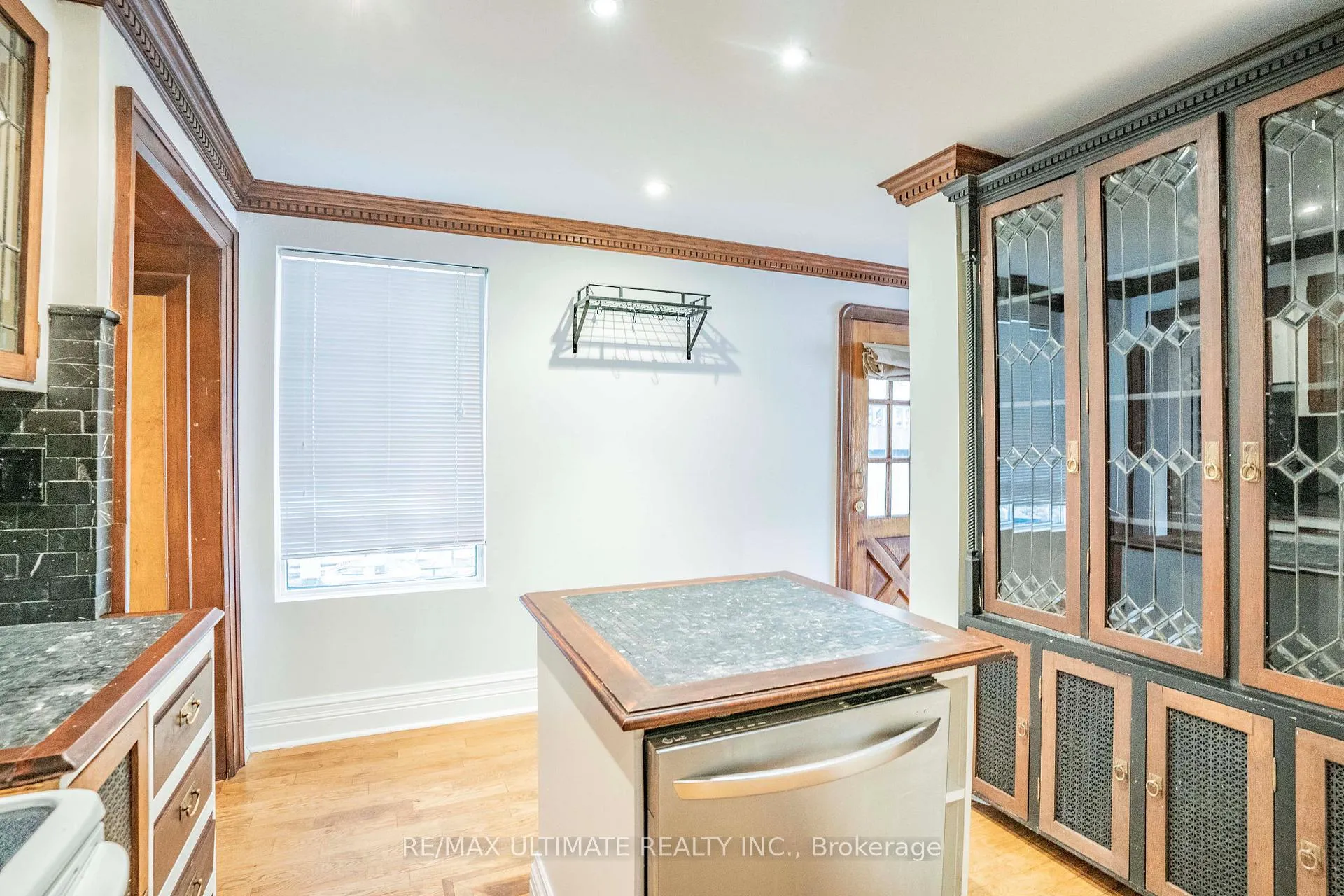 Photo 9 of 122 Harcourt Avenue, Toronto, Blake-Jones — HOMEH