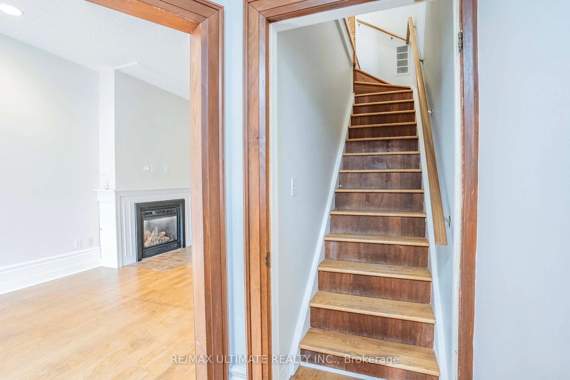 Photo 14 of 122 Harcourt Avenue, Toronto, Blake-Jones — HOMEH