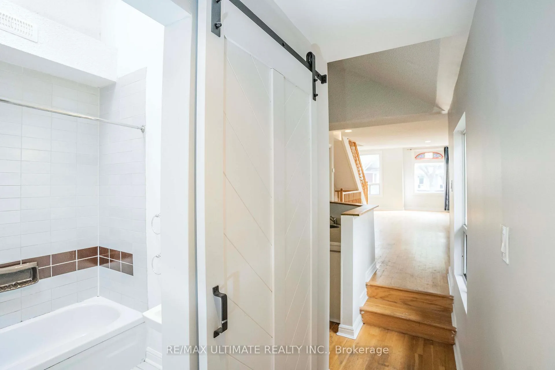 Photo 22 of 122 Harcourt Avenue, Toronto, Blake-Jones — HOMEH