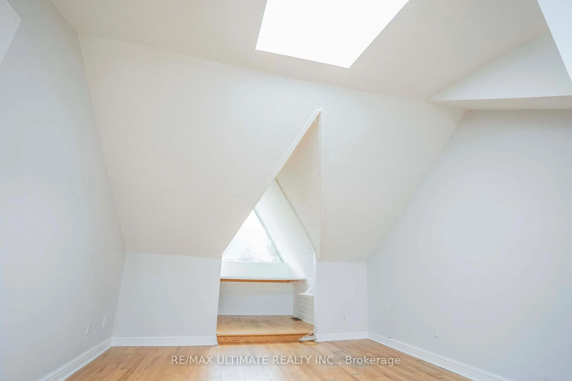 Photo 27 of 122 Harcourt Avenue, Toronto, Blake-Jones — HOMEH