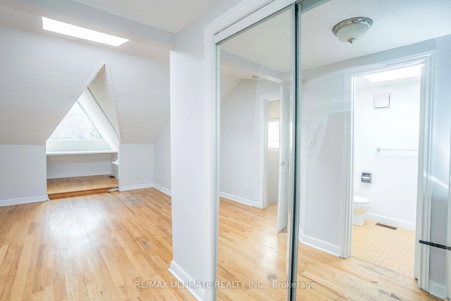 Photo 29 of 122 Harcourt Avenue, Toronto, Blake-Jones — HOMEH