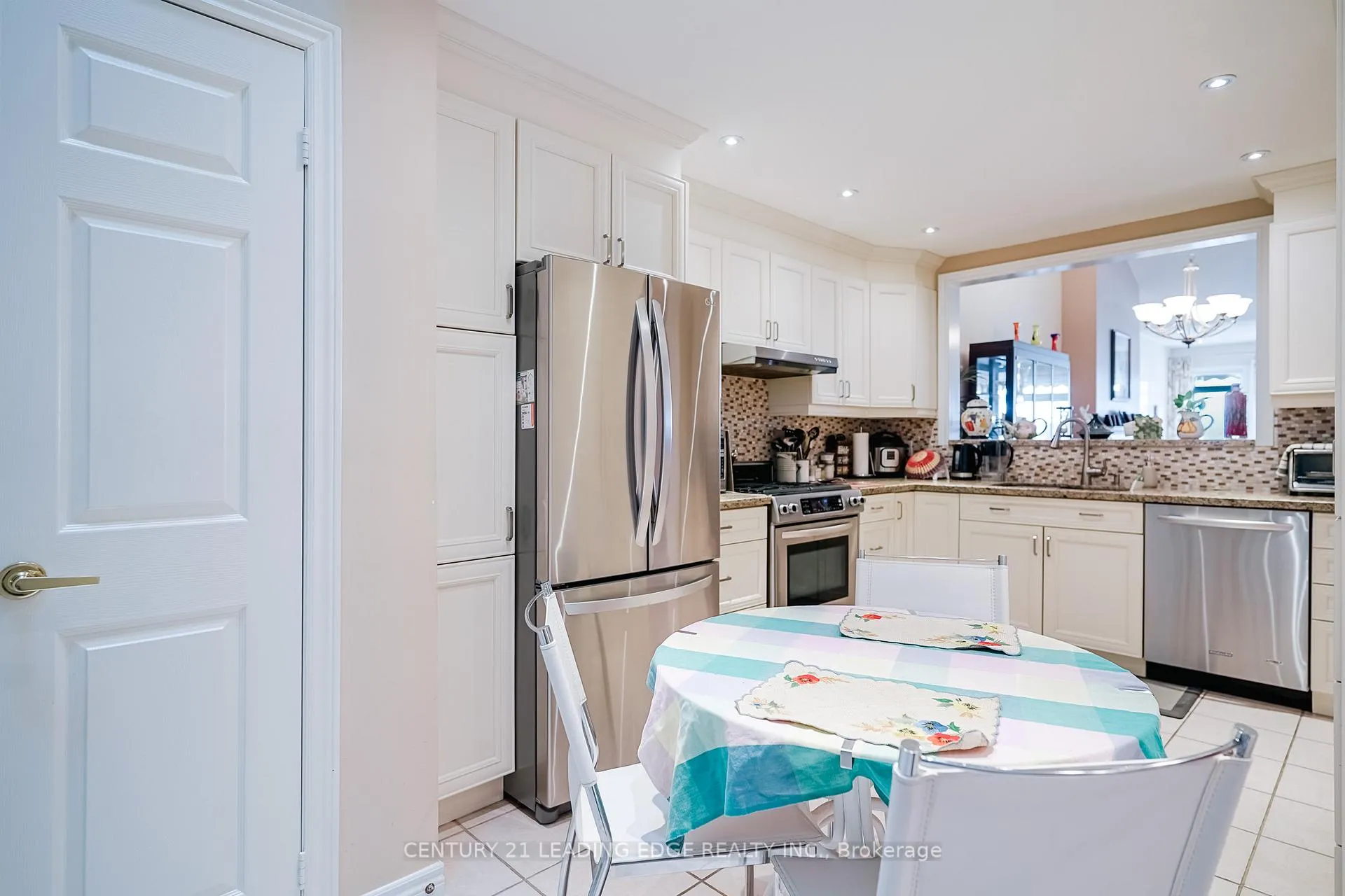 Photo 12 of 12 Lakeside Vista Way, Markham, Greensborough — HOMEH