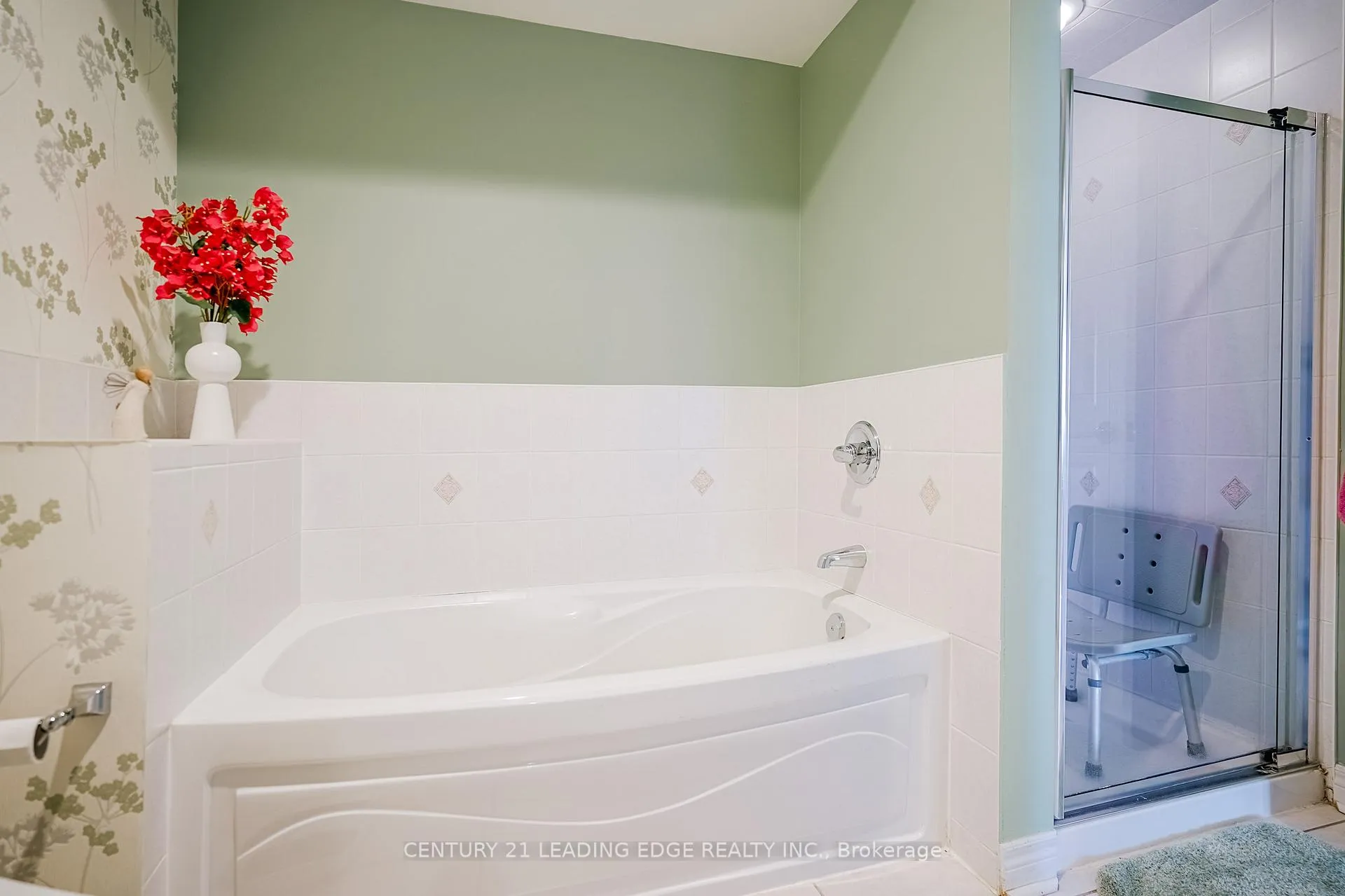 Photo 32 of 12 Lakeside Vista Way, Markham, Greensborough — HOMEH