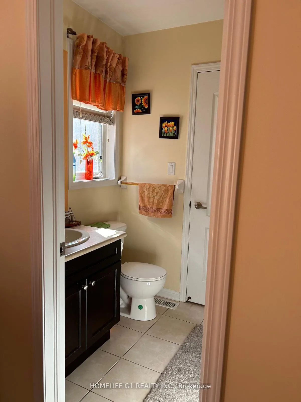 Photo 15 of 17 Seascape Crescent, Brampton, Bram East — HOMEH