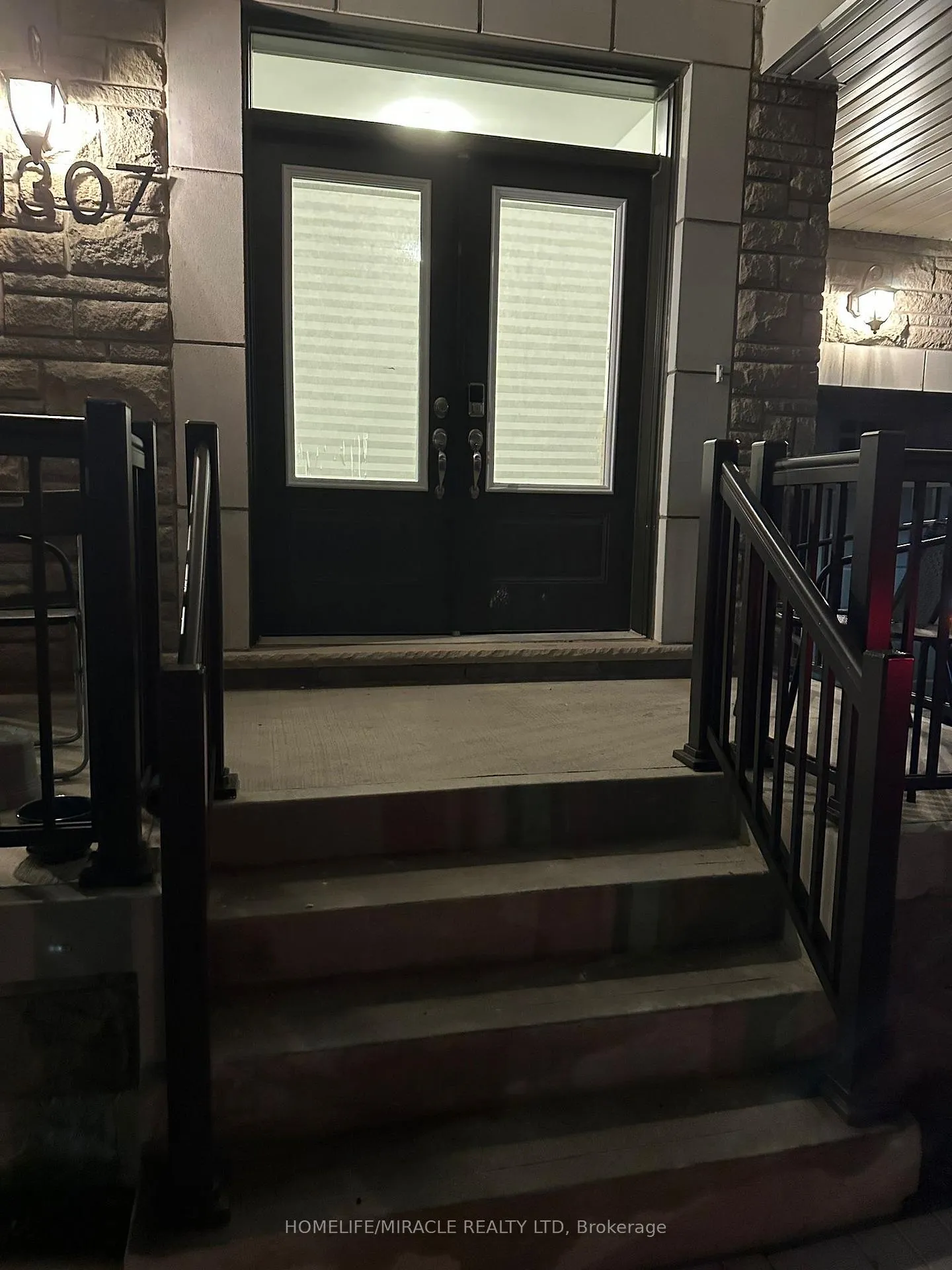 Photo 2 of 1307 Lily Crescent, Milton, Walker — HOMEH