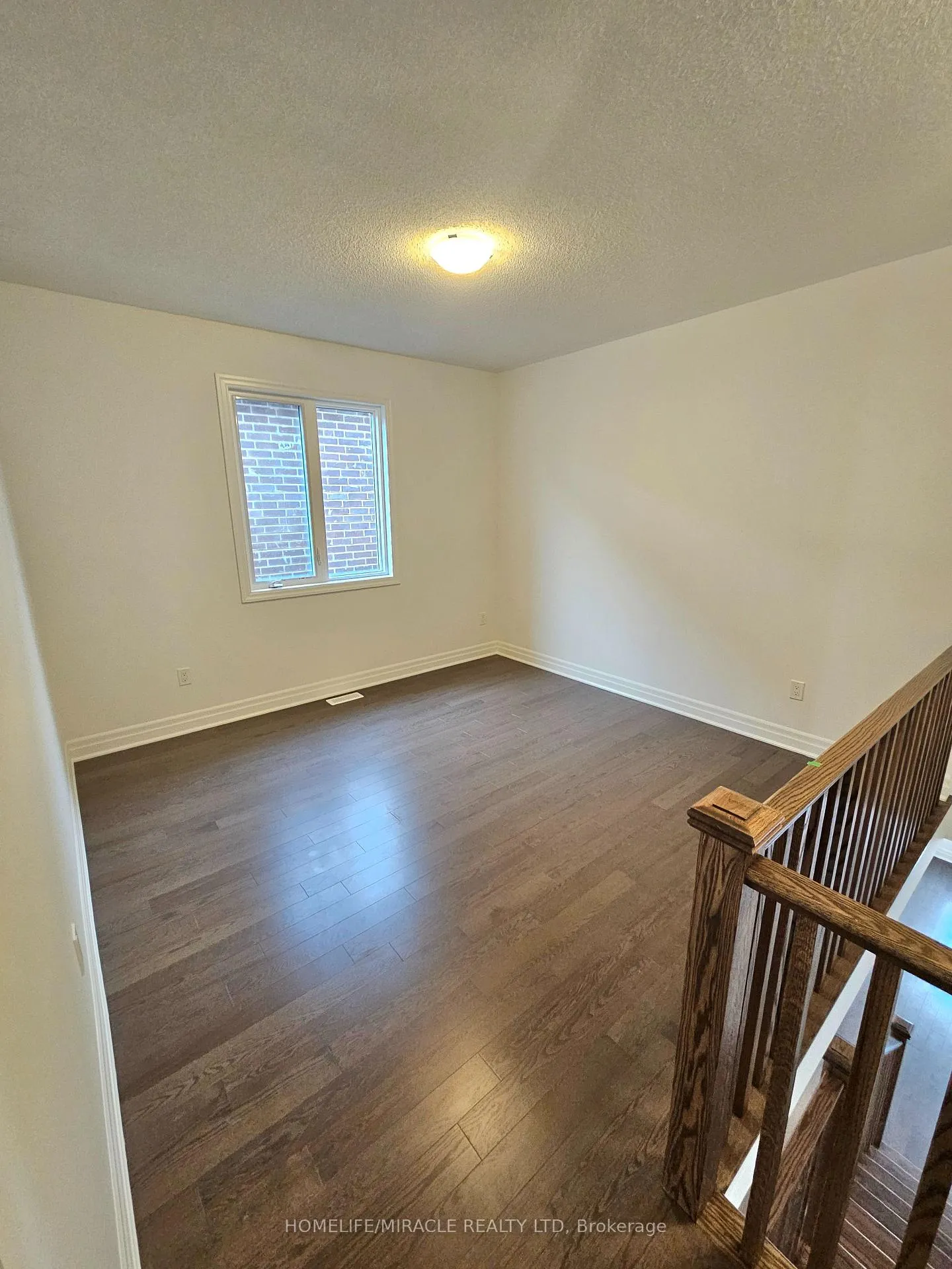 Photo 14 of 1307 Lily Crescent, Milton, Walker — HOMEH