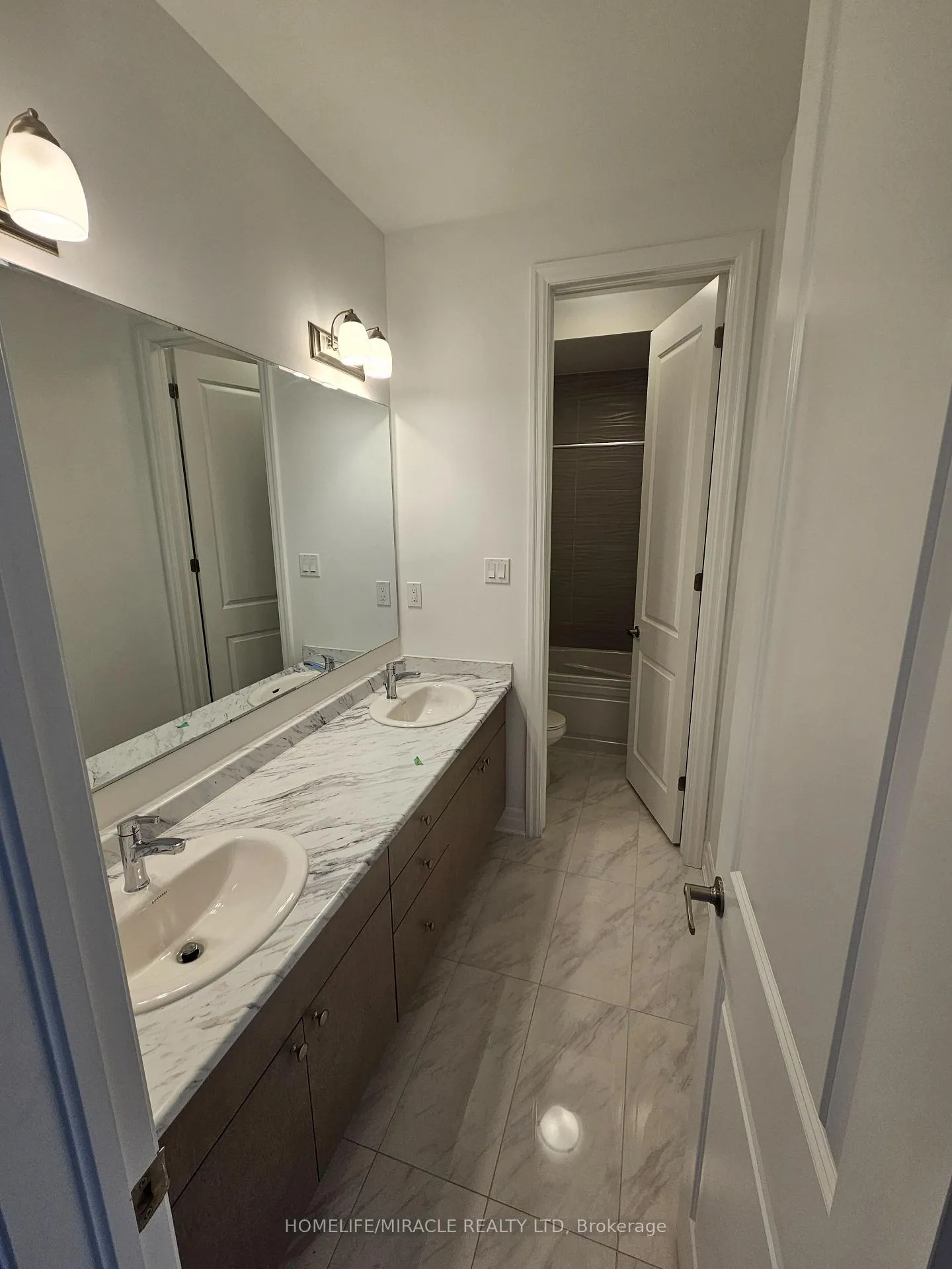 Photo 29 of 1307 Lily Crescent, Milton, Walker — HOMEH