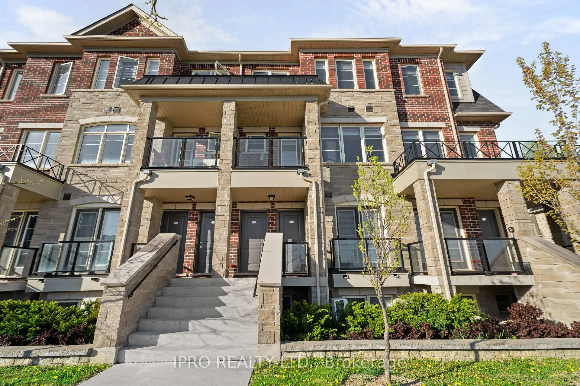 Front of Unit 2, 200 Veterans Drive N