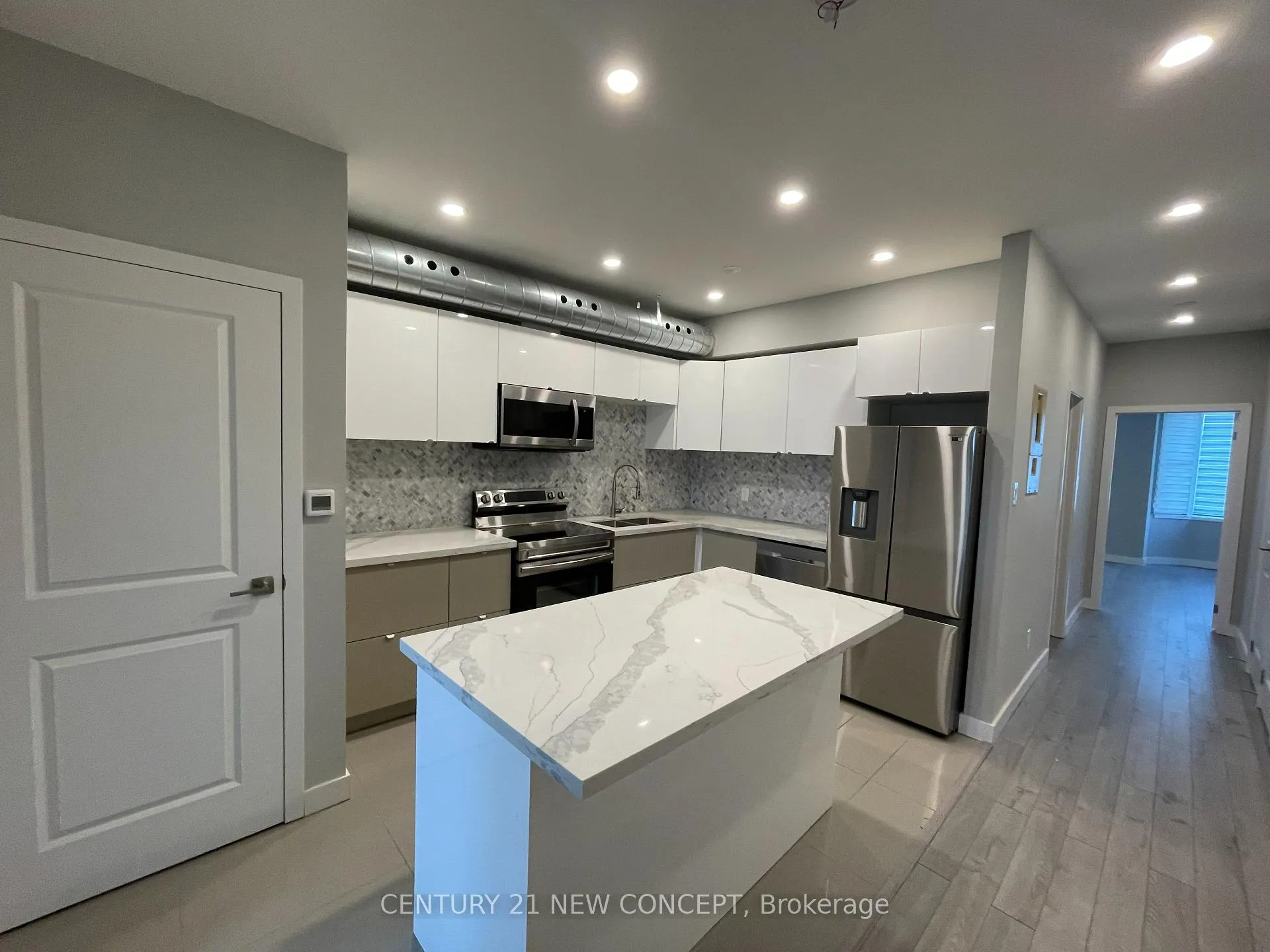 Photo 2 of Unit 3, 602 Bloor Street W, Toronto, The Annex — HOMEH