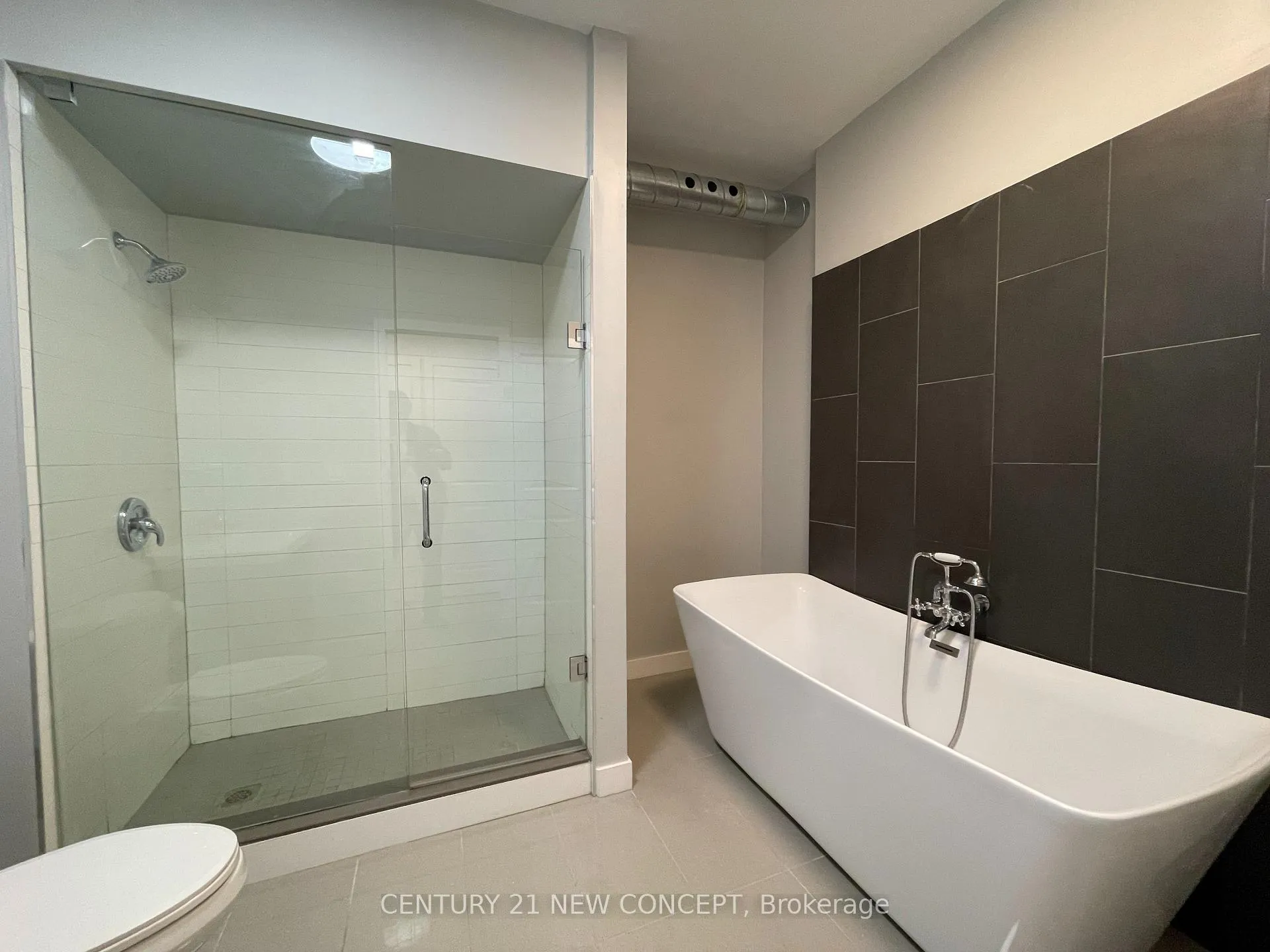 Photo 5 of Unit 3, 602 Bloor Street W, Toronto, The Annex — HOMEH