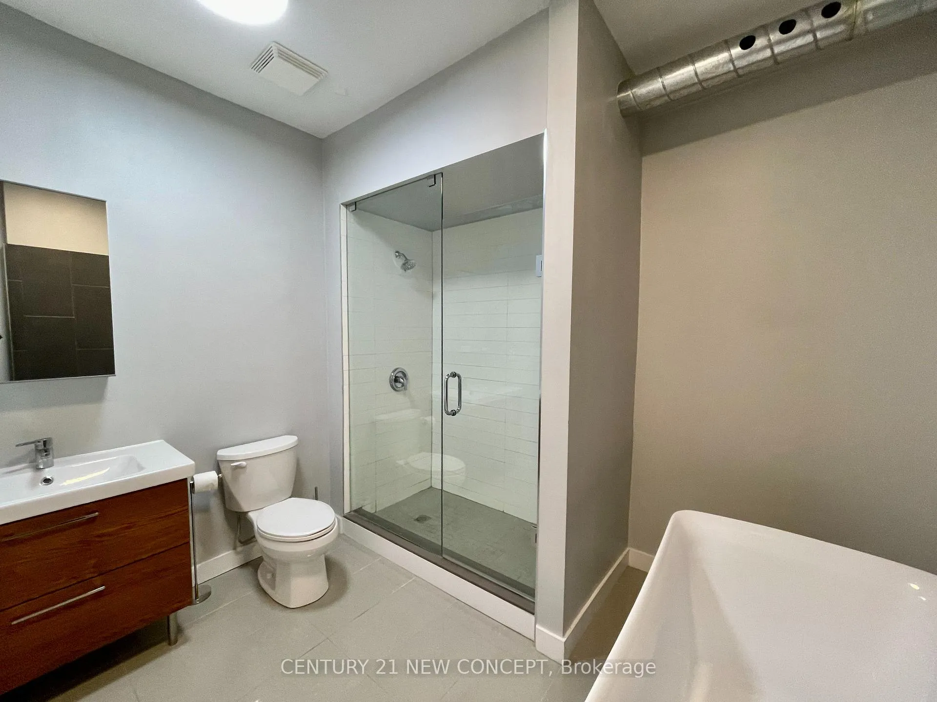Photo 6 of Unit 3, 602 Bloor Street W, Toronto, The Annex — HOMEH