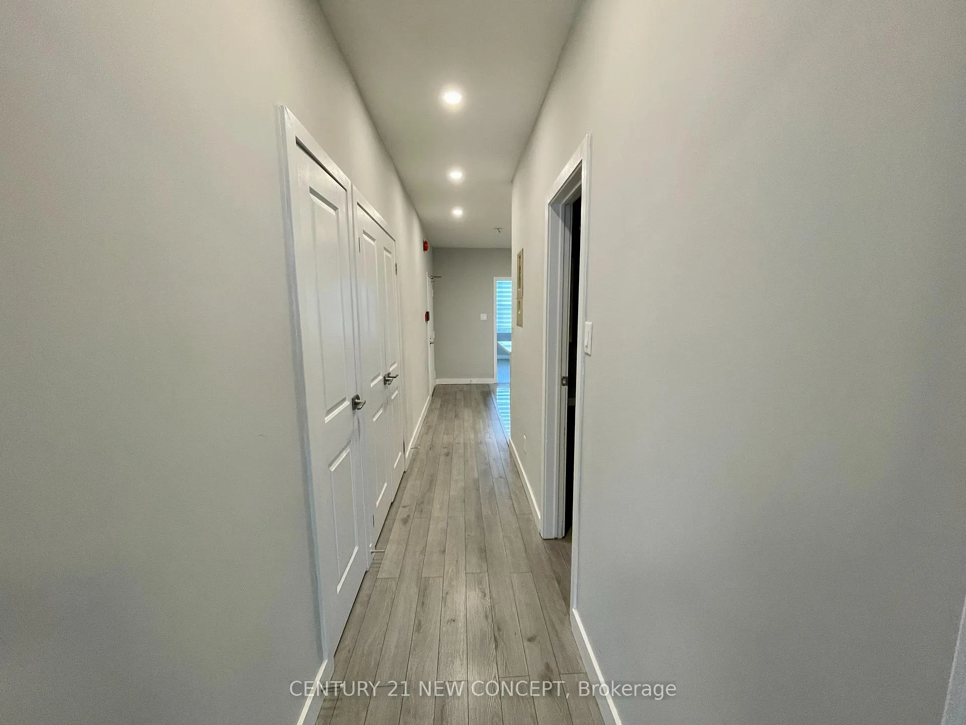 Photo 7 of Unit 3, 602 Bloor Street W, Toronto, The Annex — HOMEH