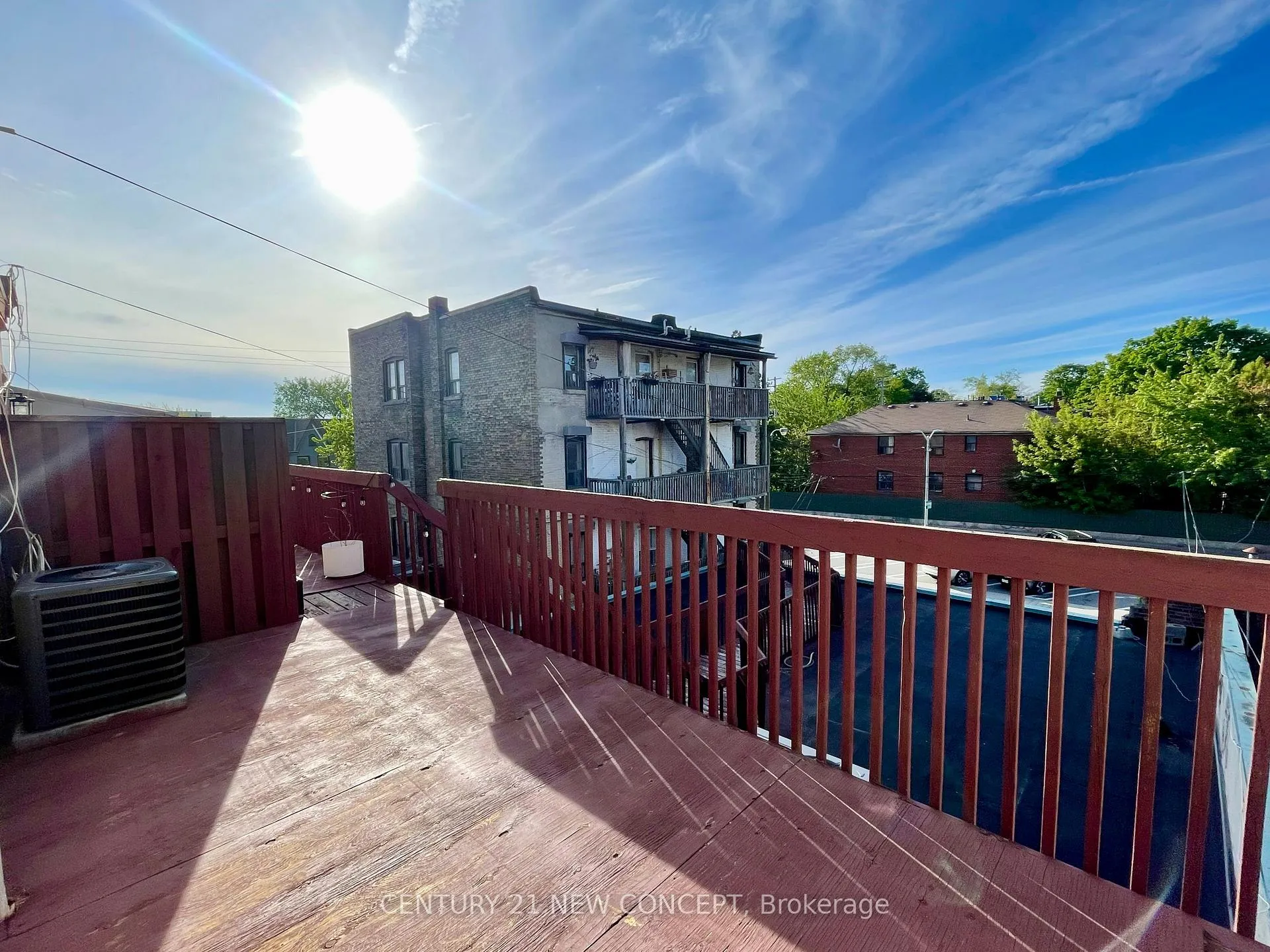 Photo 13 of Unit 3, 602 Bloor Street W, Toronto, The Annex — HOMEH