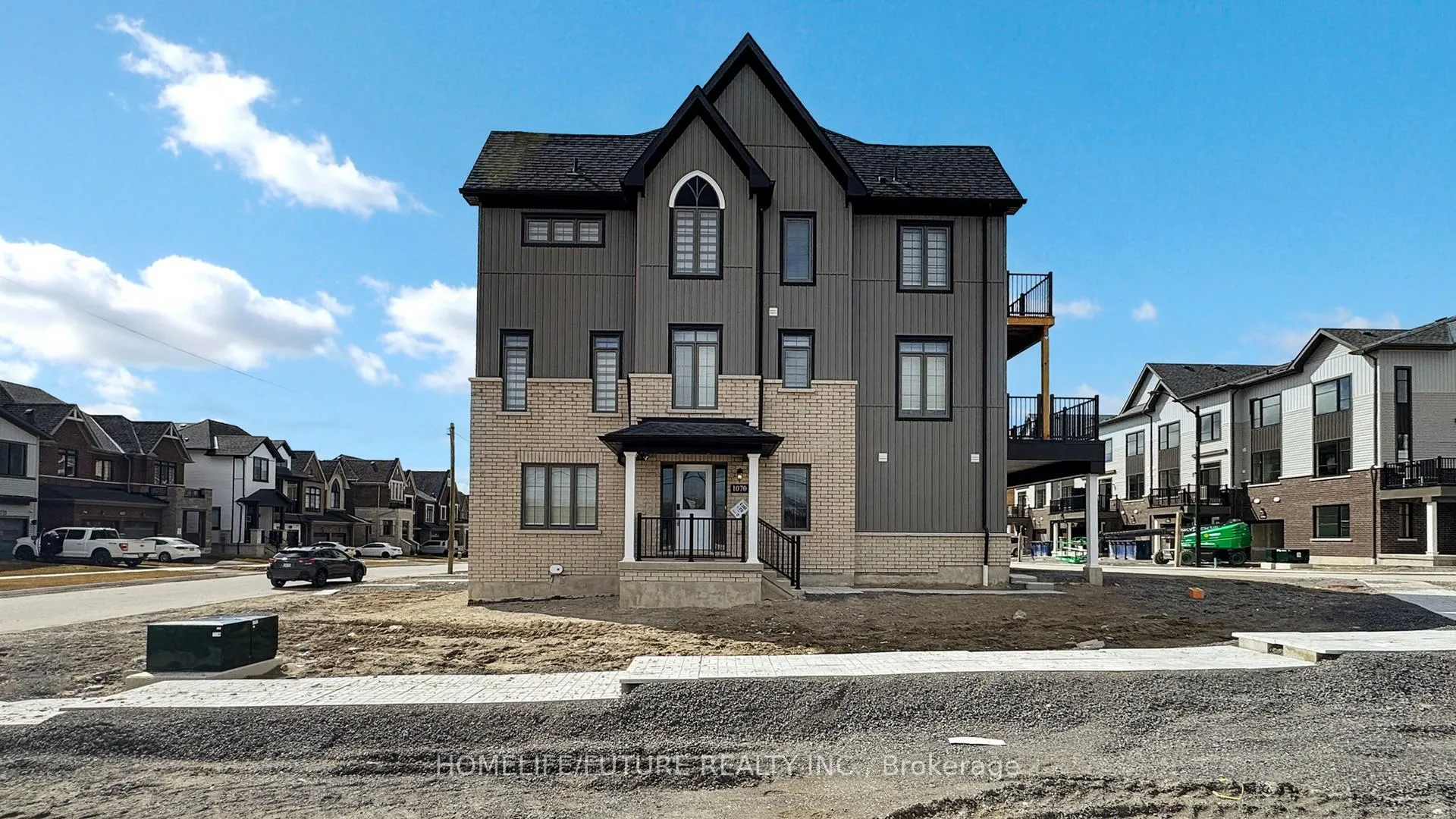 Photo 1 of 1070 Dyas Avenue, Oshawa, Kedron — HOMEH