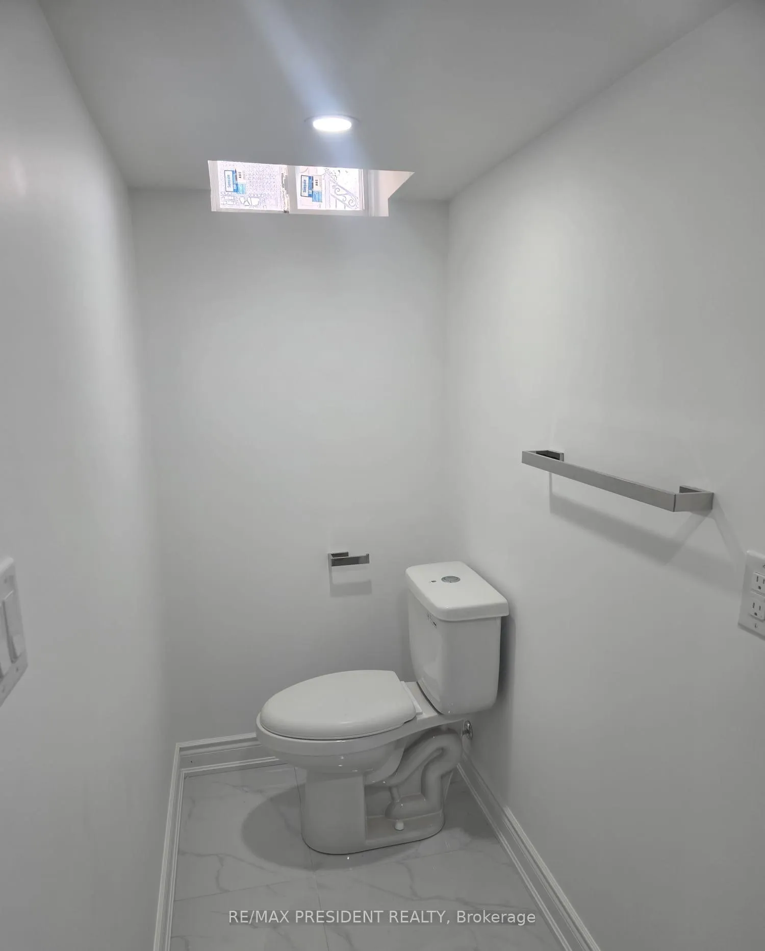 Photo 8 of Unit Basement, 59 Natronia Trail, Brampton, Bram East — HOMEH