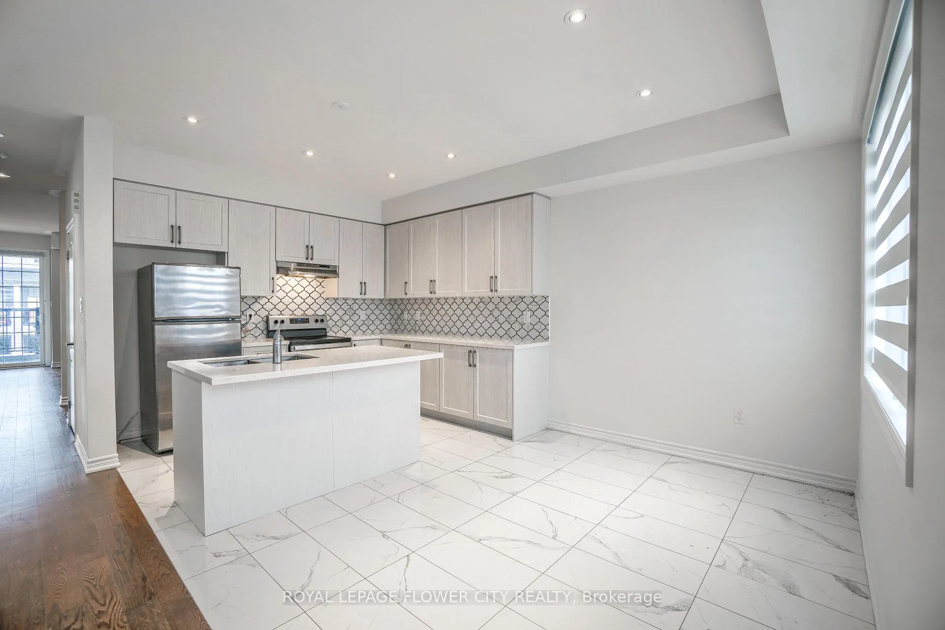 Photo 9 of Unit Upper, 37 Hashmi Place, Brampton, Credit Valley — HOMEH